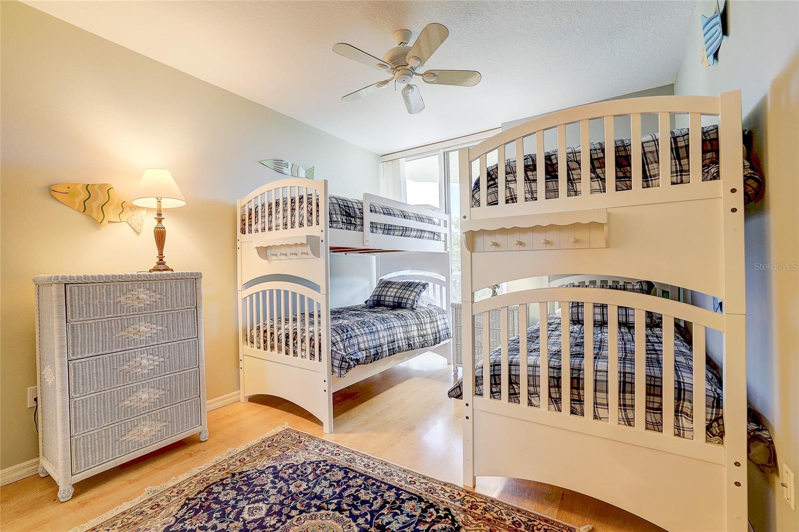 Image 19 of 49 For 1800 Benjamin Franklin Drive A202