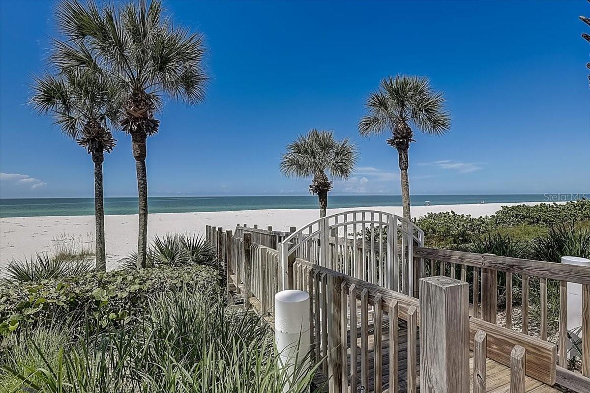 Image 2 of 49 For 1800 Benjamin Franklin Drive A202