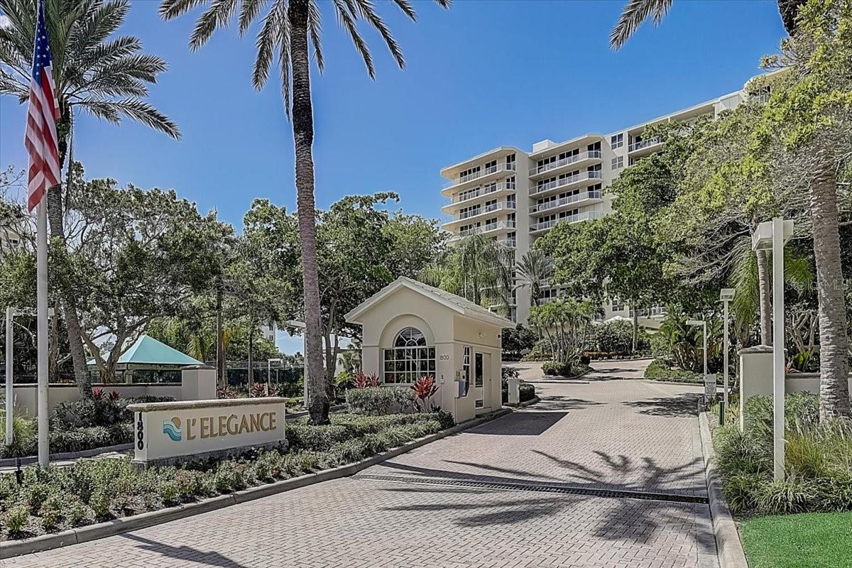 Image 29 of 49 For 1800 Benjamin Franklin Drive A202