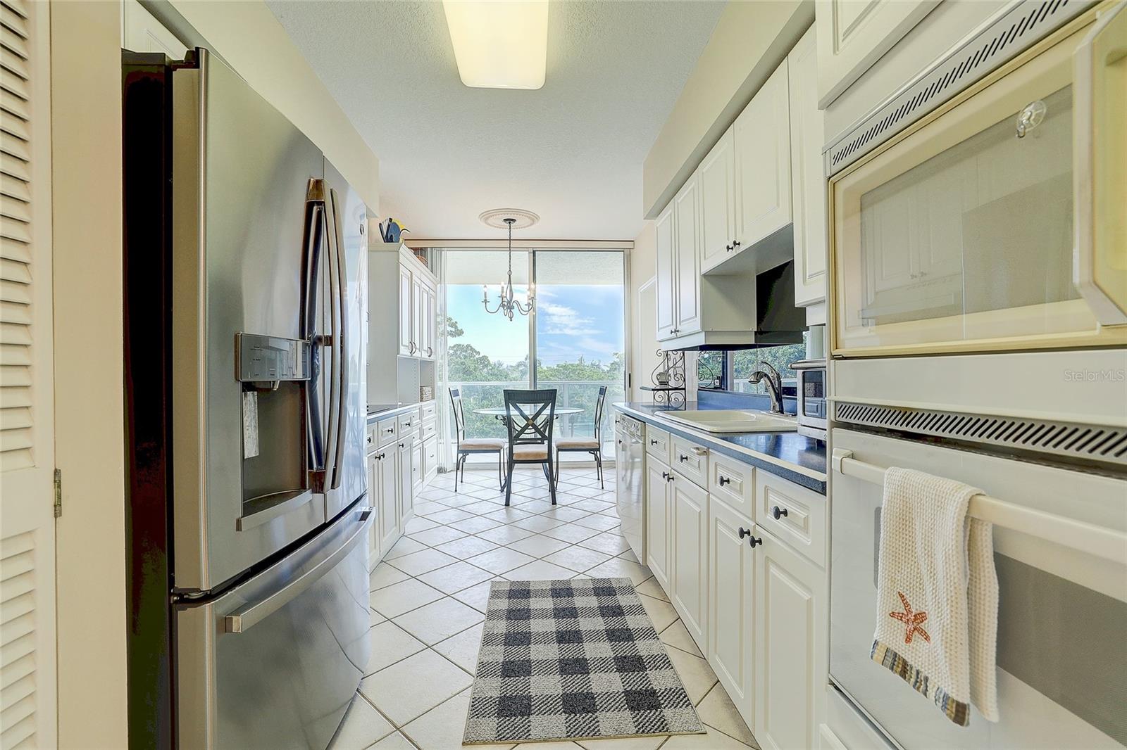 Image 7 of 49 For 1800 Benjamin Franklin Drive A202