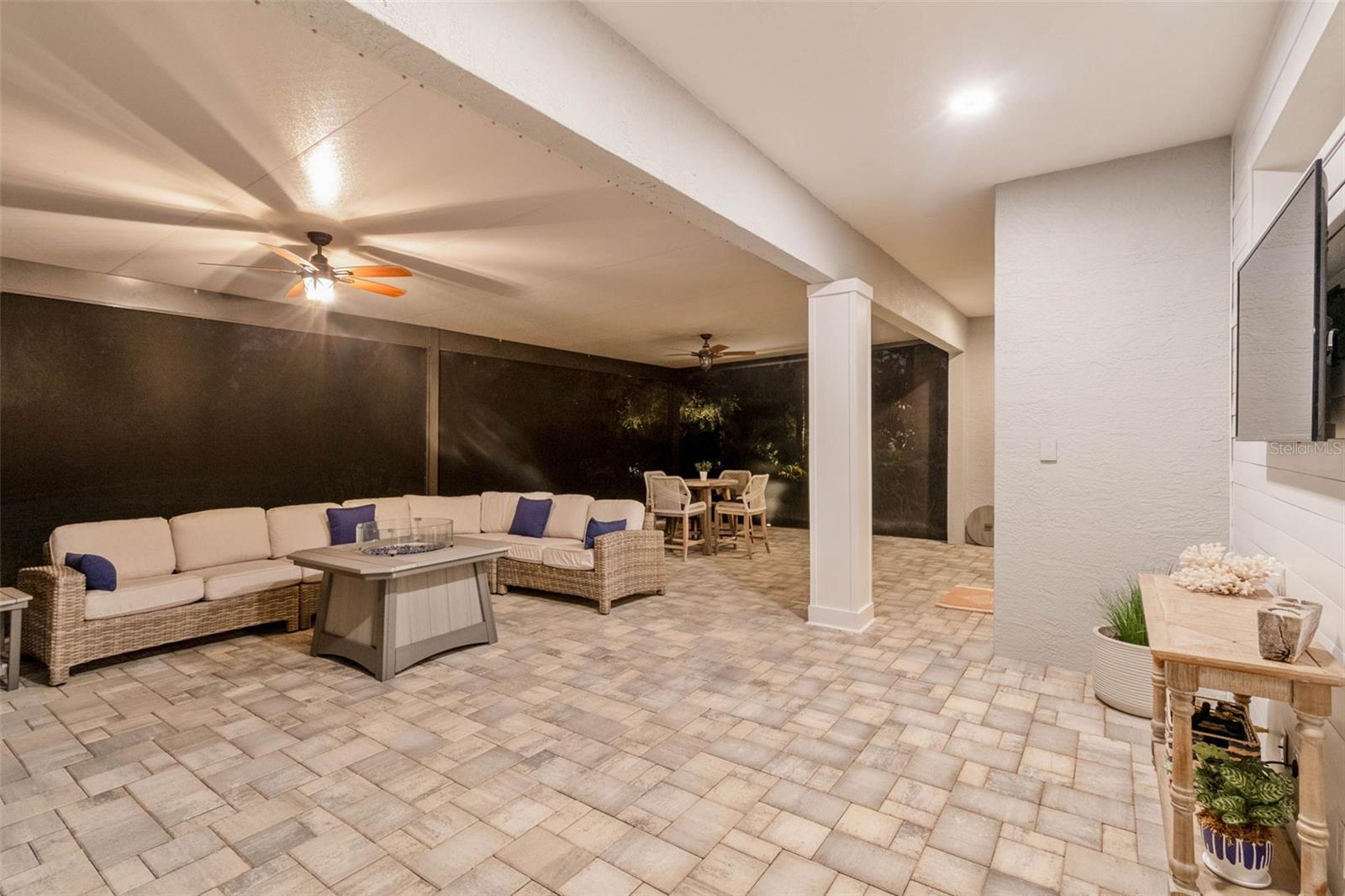 Image 16 of 97 For 2354 Little Country Road