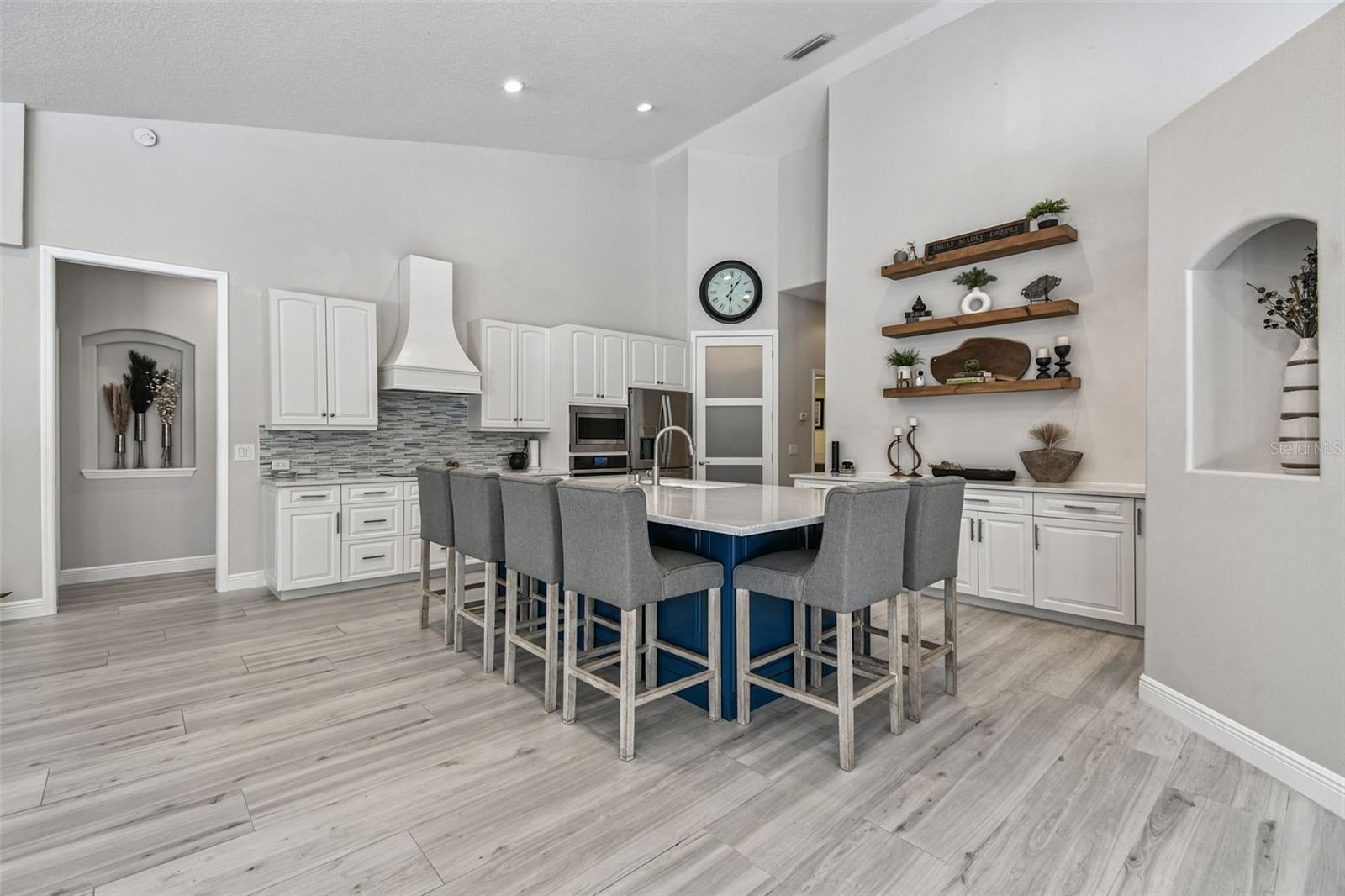 Image 37 of 97 For 2354 Little Country Road