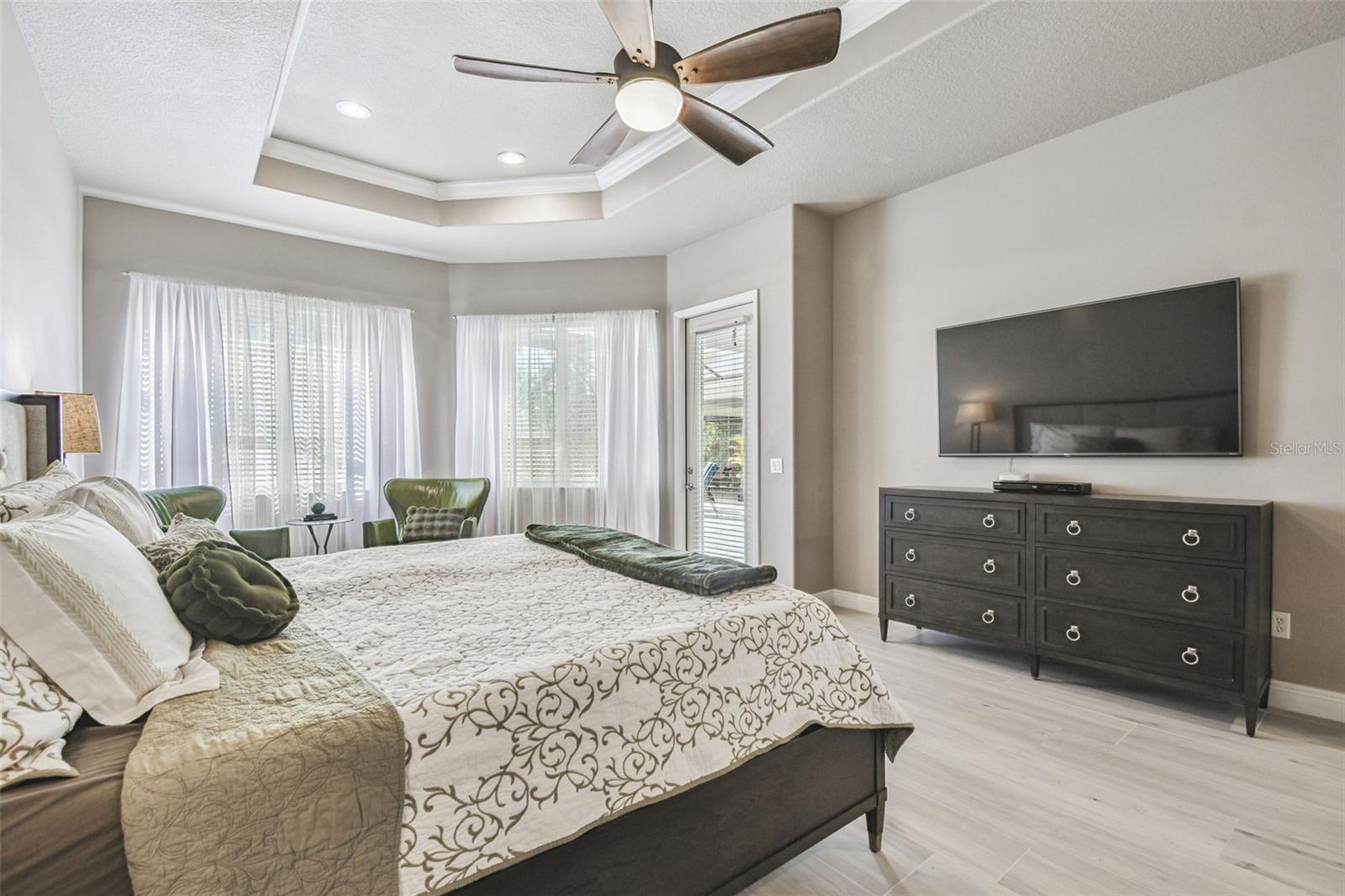 Image 42 of 97 For 2354 Little Country Road