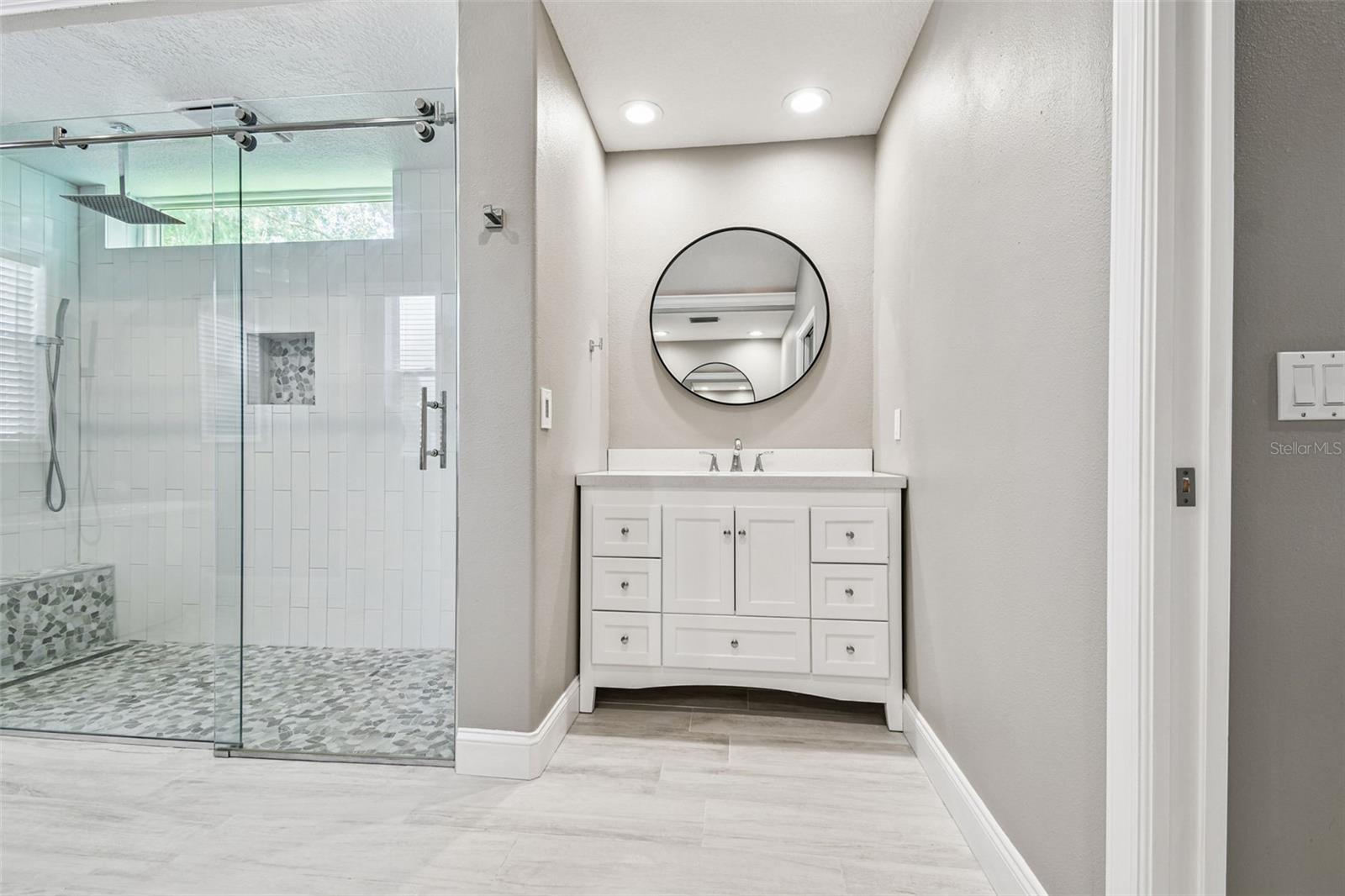 Image 48 of 97 For 2354 Little Country Road