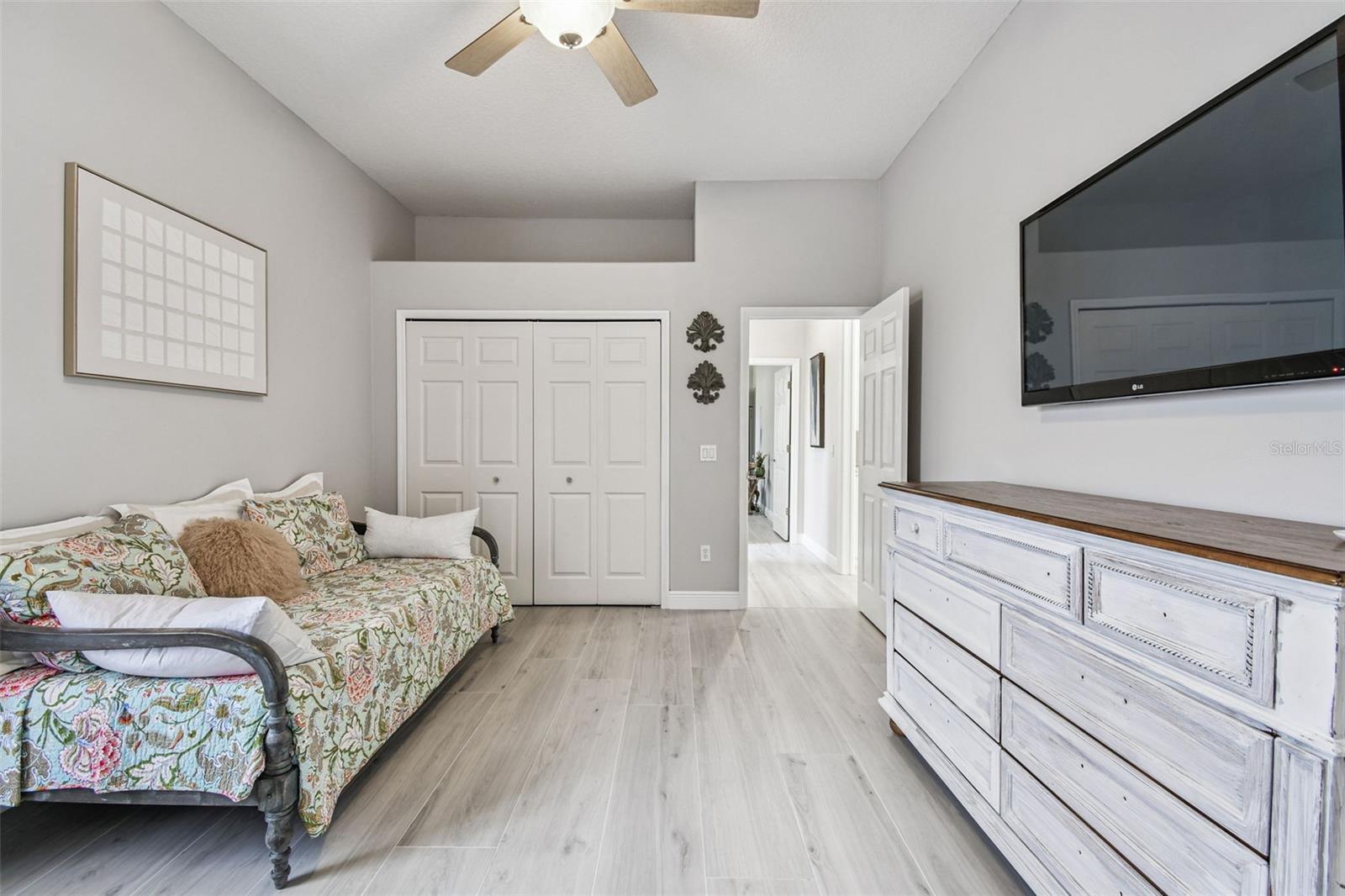 Image 62 of 97 For 2354 Little Country Road