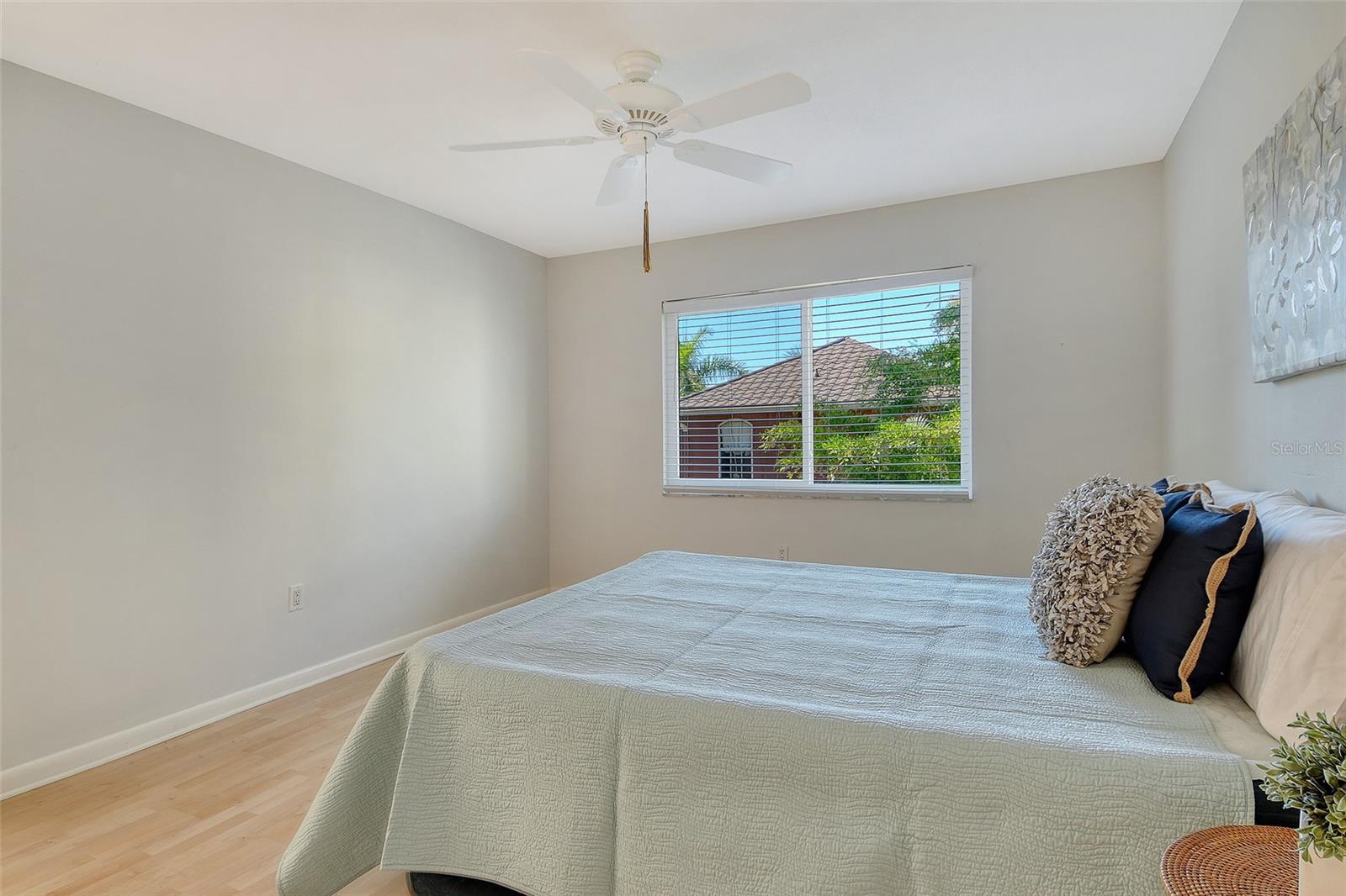 Image 19 of 32 For 260 Santa Maria Street 305