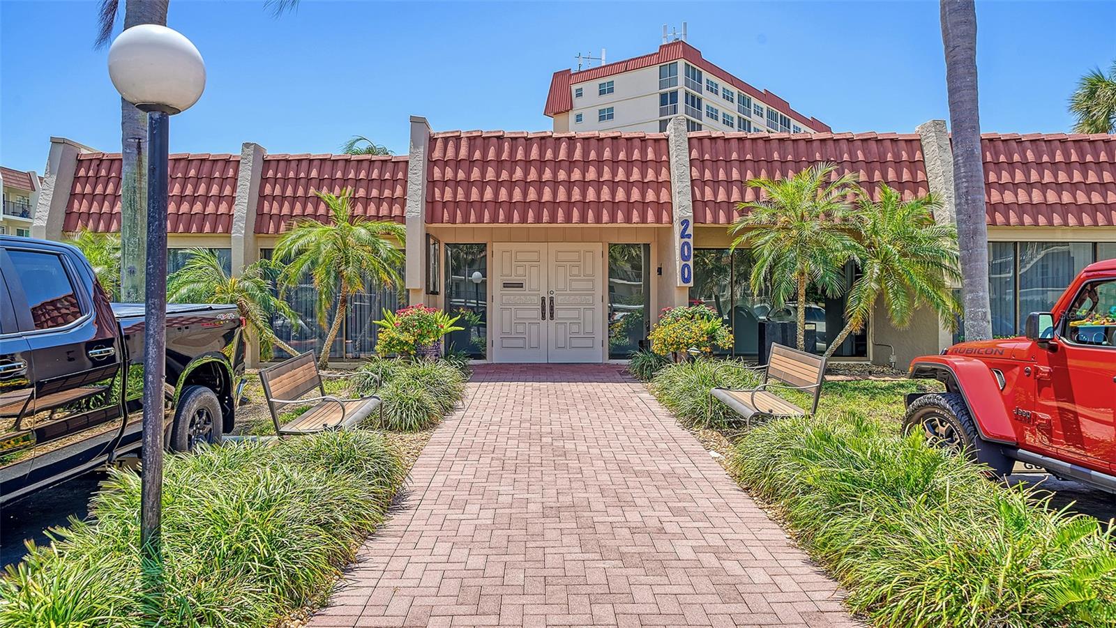 Image 26 of 32 For 260 Santa Maria Street 305