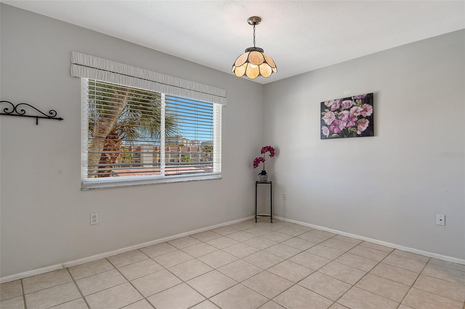 Image 5 of 32 For 260 Santa Maria Street 305