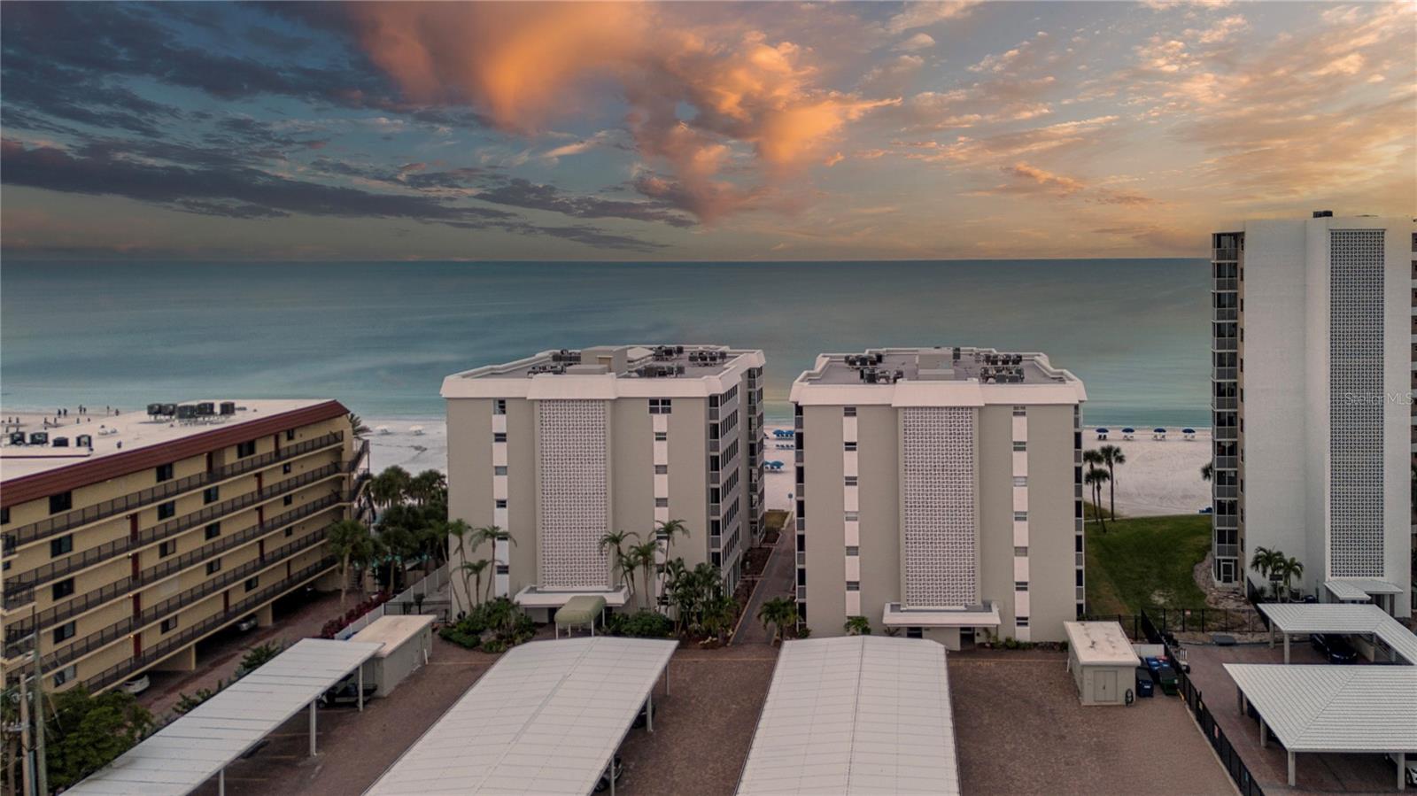 Image 2 of 54 For 6310 Midnight Pass Road 102n