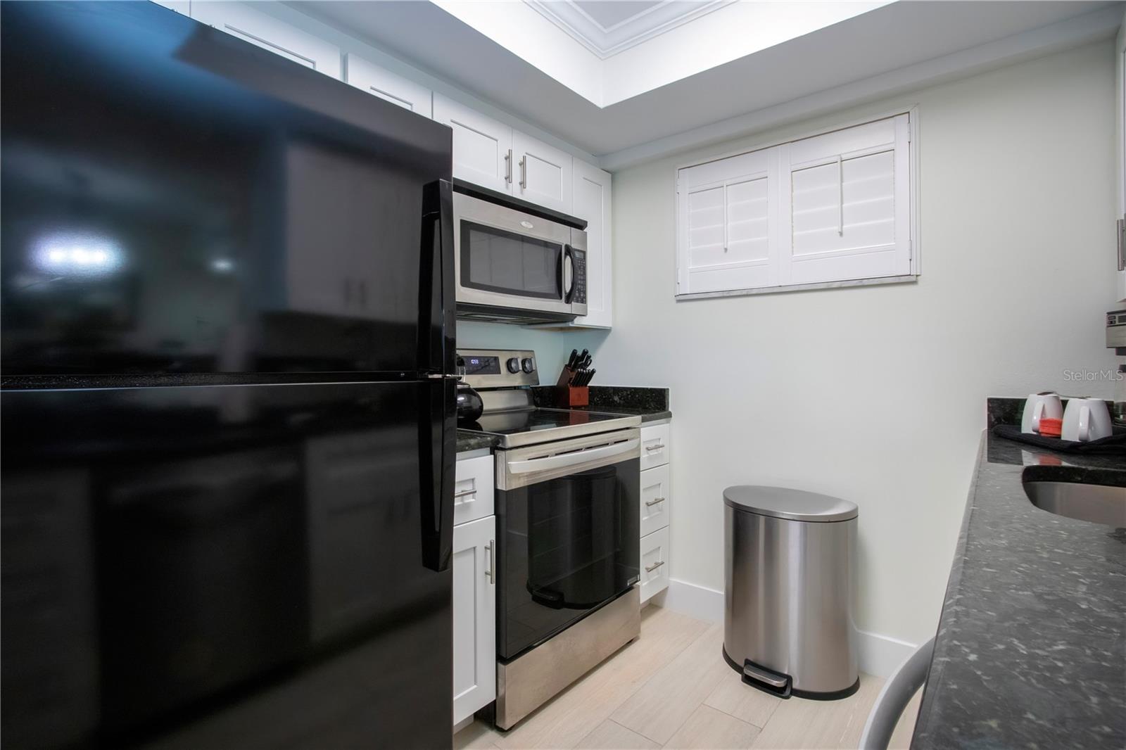 Image 29 of 54 For 6310 Midnight Pass Road 102n