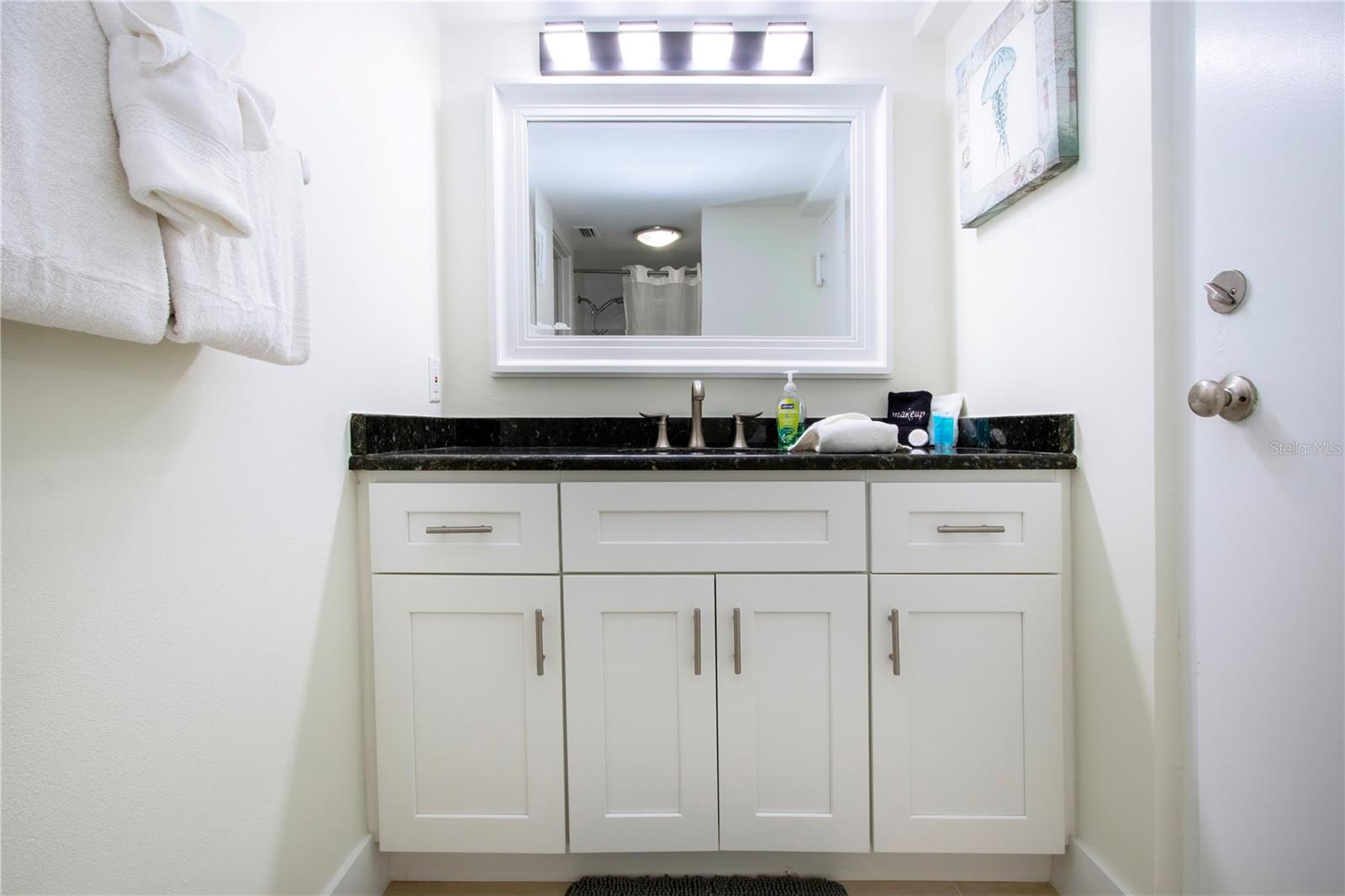 Image 44 of 54 For 6310 Midnight Pass Road 102n