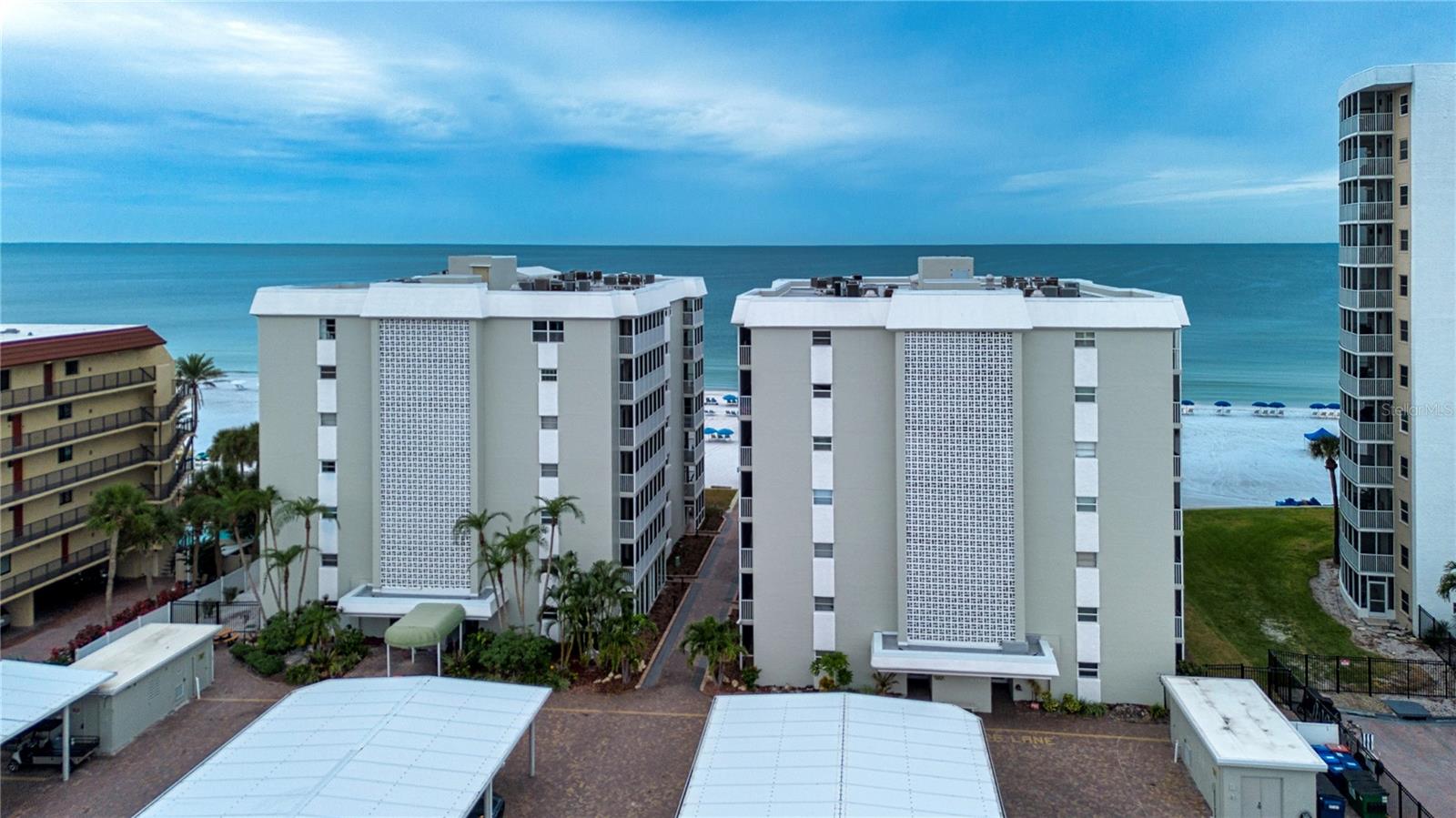 Image 5 of 54 For 6310 Midnight Pass Road 102n