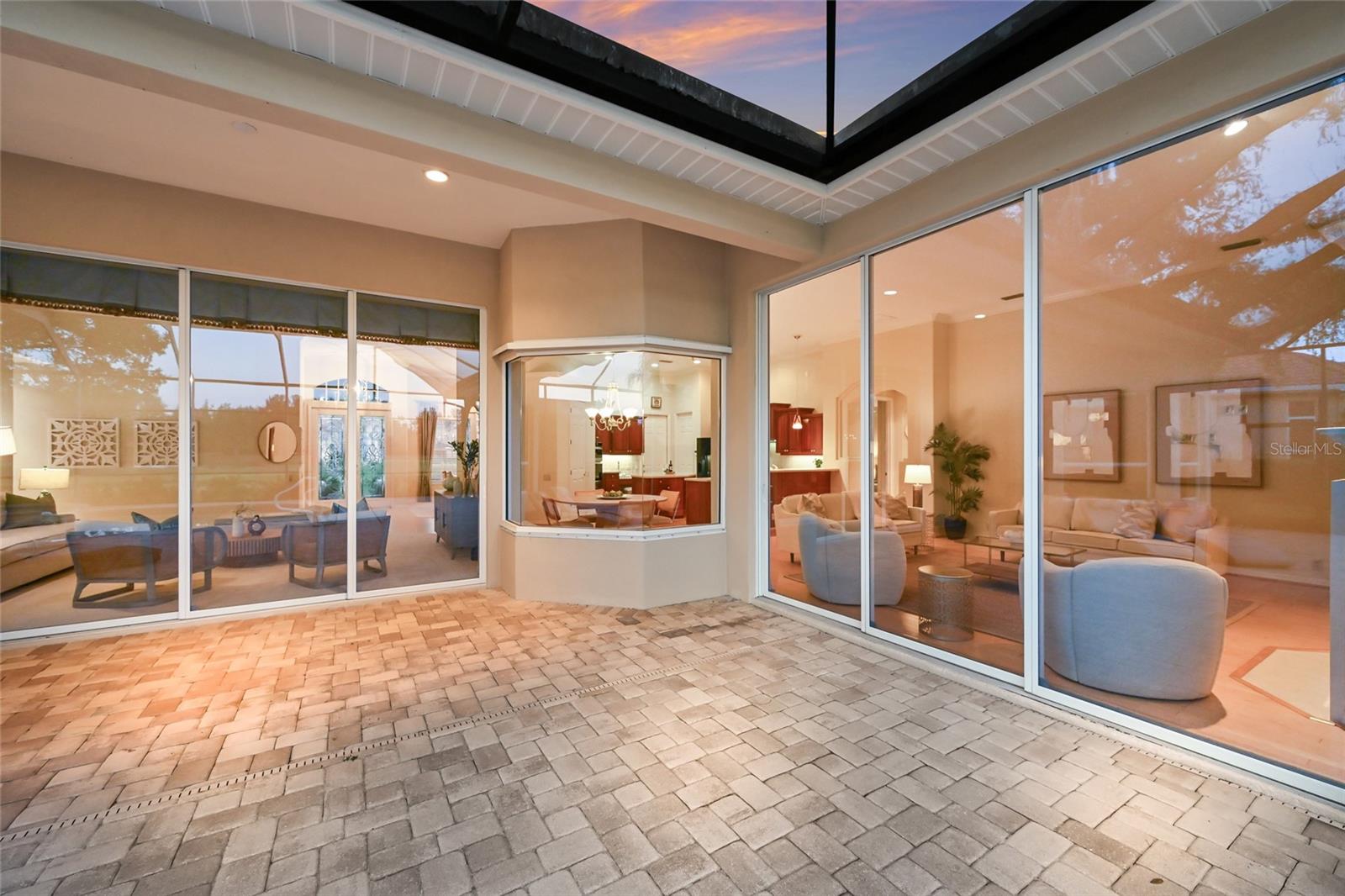 Image 12 of 63 For 7131 Beechmont Terrace