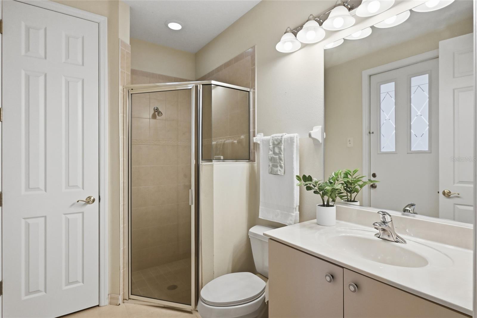 Image 49 of 63 For 7131 Beechmont Terrace