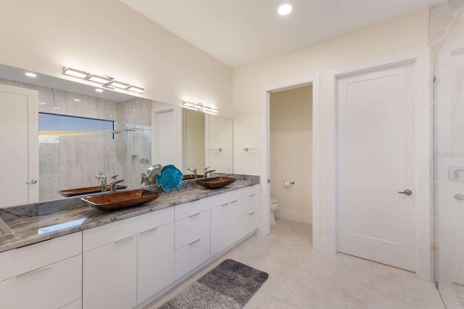 Image 25 of 69 For 569 Rountree Drive