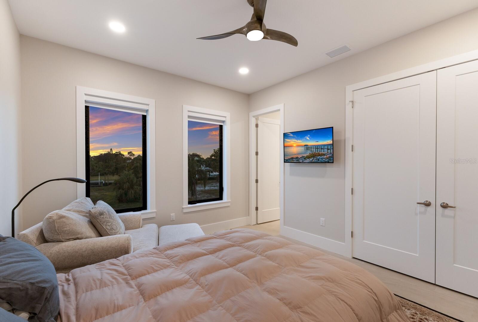 Image 30 of 69 For 569 Rountree Drive