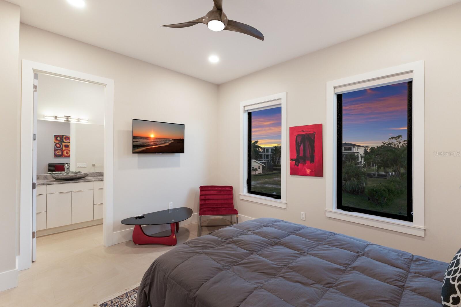 Image 34 of 69 For 569 Rountree Drive