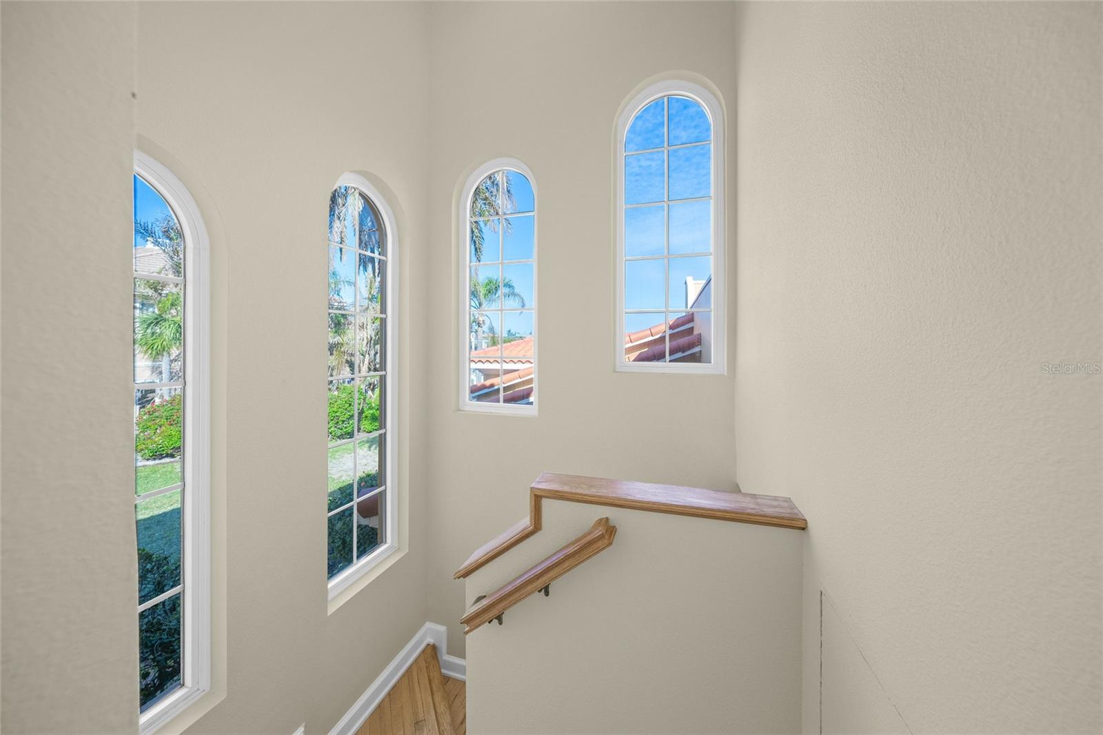 Image 36 of 61 For 929 Casey Cove Drive