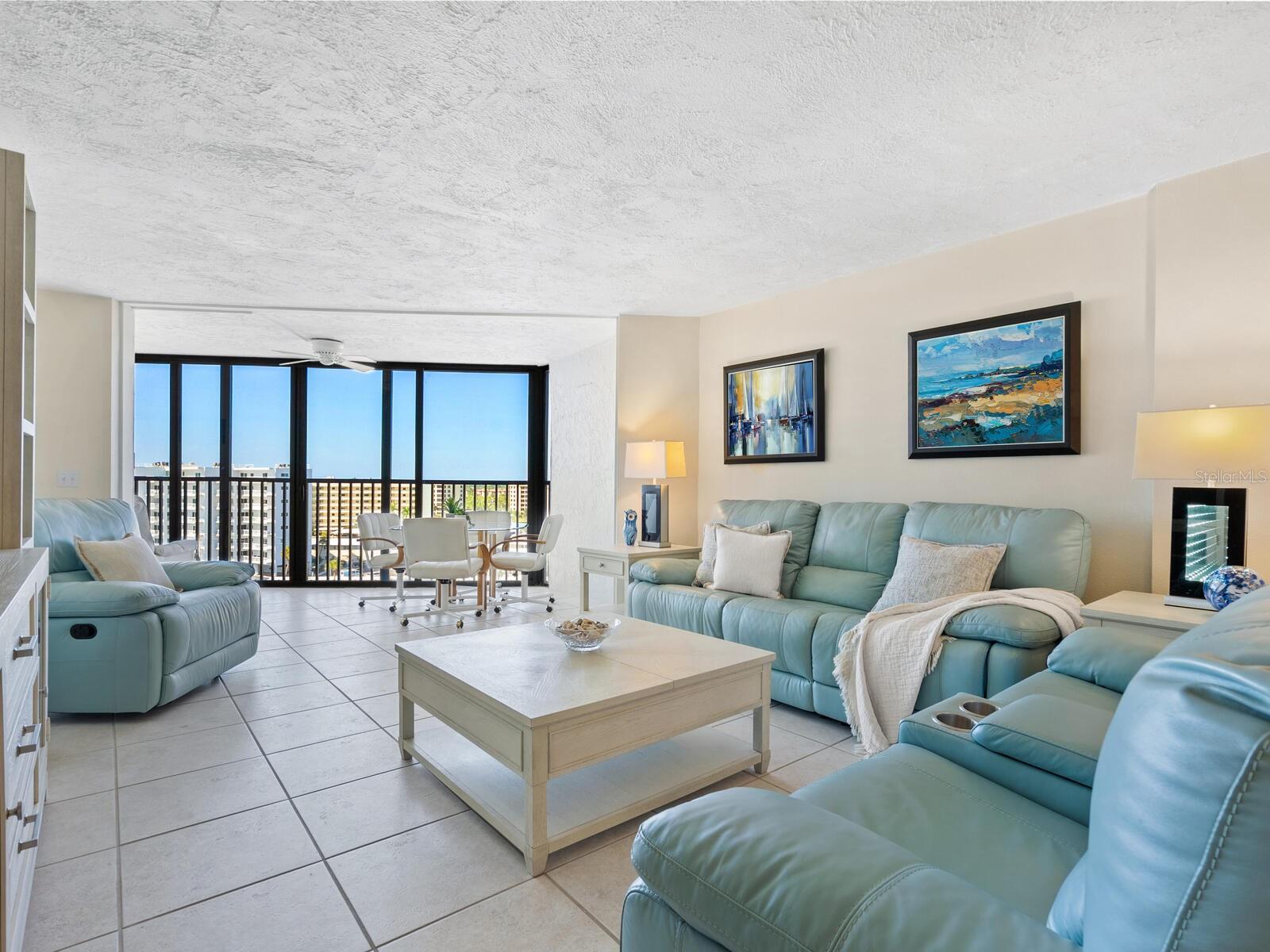 Image 8 of 43 For 5880 Midnight Pass Road 906