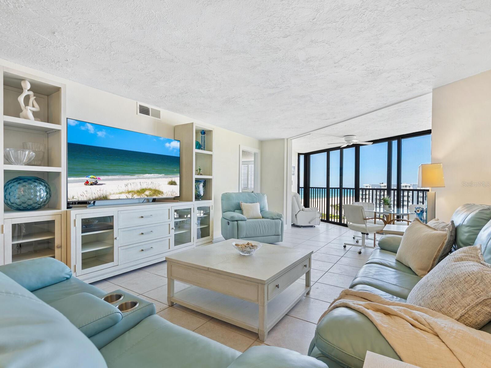 Image 9 of 43 For 5880 Midnight Pass Road 906