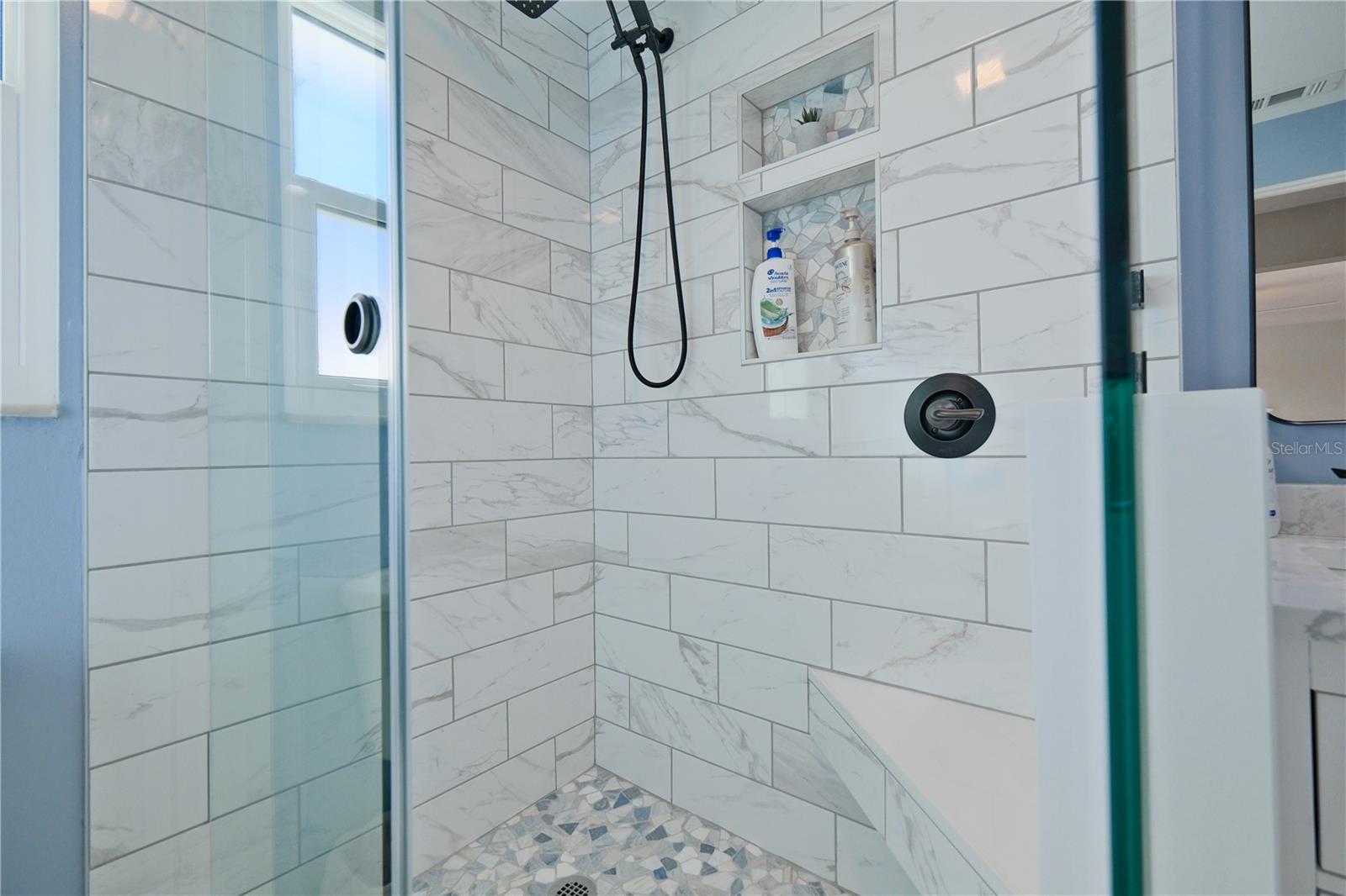 Image 29 of 64 For 1660 Livingstone Street