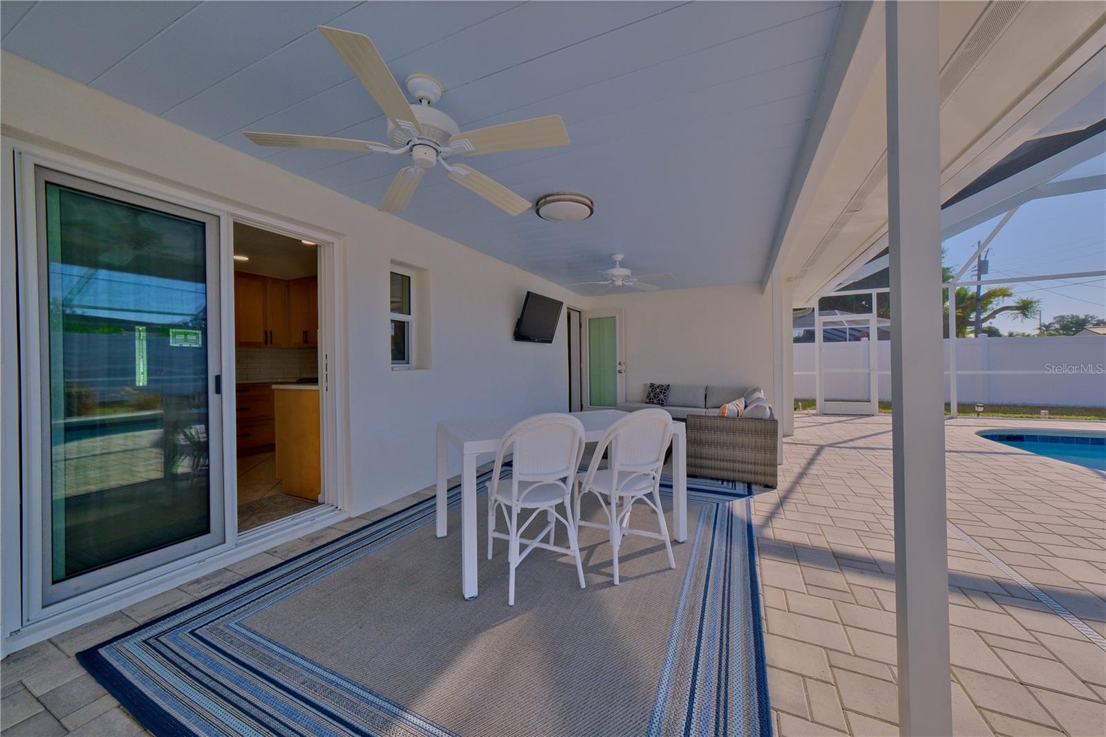 Image 37 of 64 For 1660 Livingstone Street