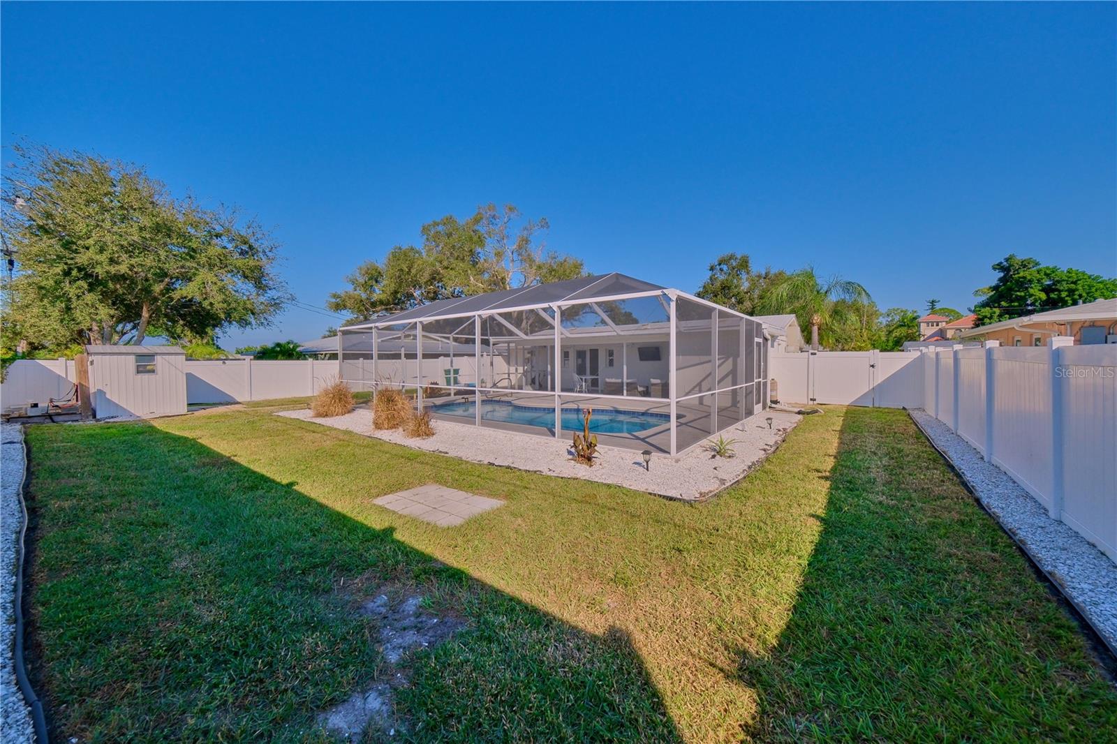 Image 47 of 64 For 1660 Livingstone Street