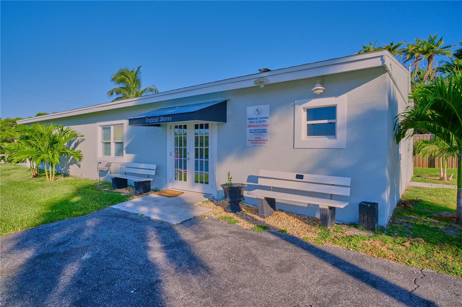 Image 51 of 64 For 1660 Livingstone Street