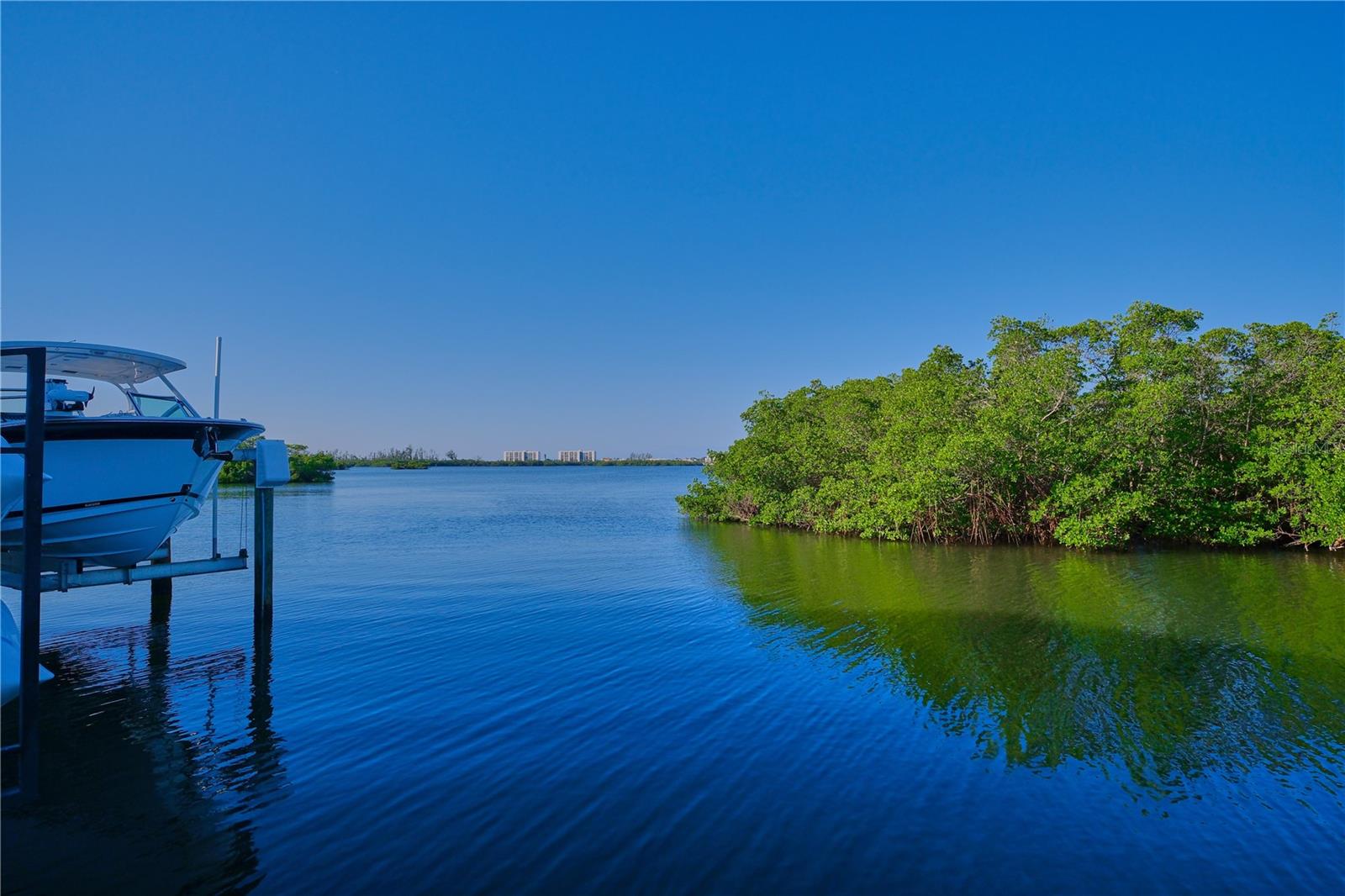 Image 56 of 64 For 1660 Livingstone Street