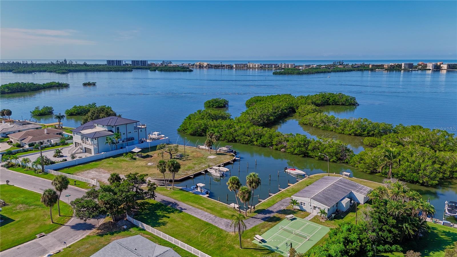 Image 60 of 64 For 1660 Livingstone Street