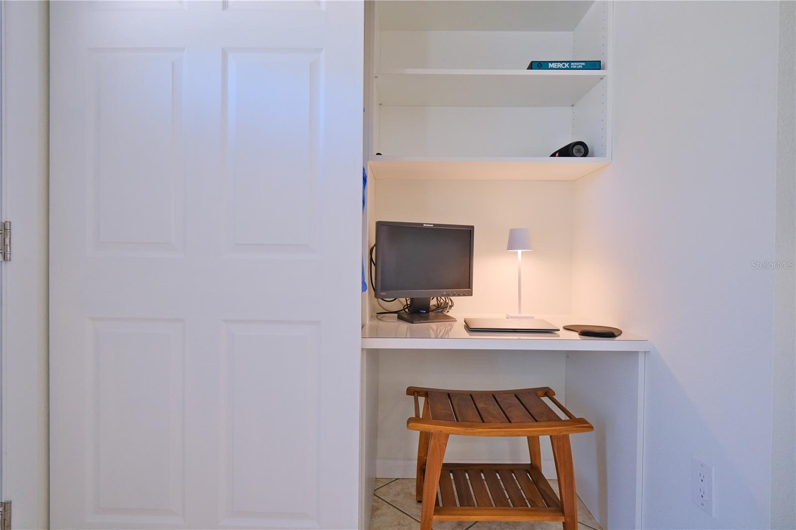 Image 8 of 64 For 1660 Livingstone Street