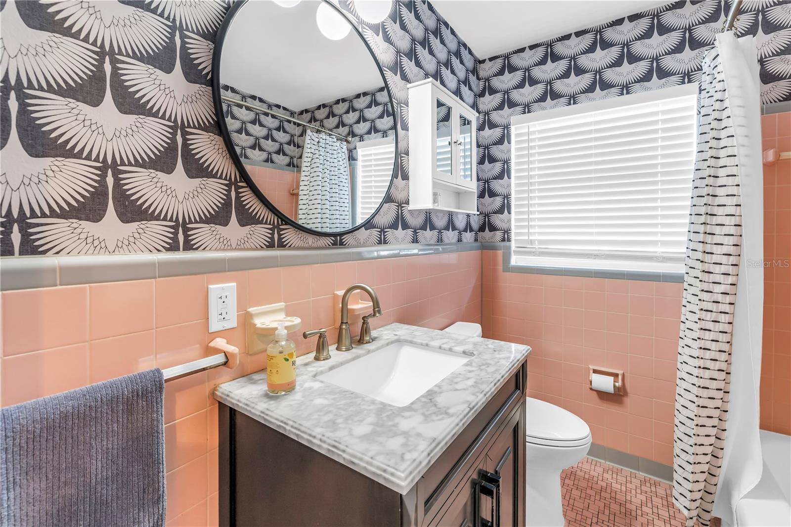 Image 16 of 29 For 2621 17th Avenue N