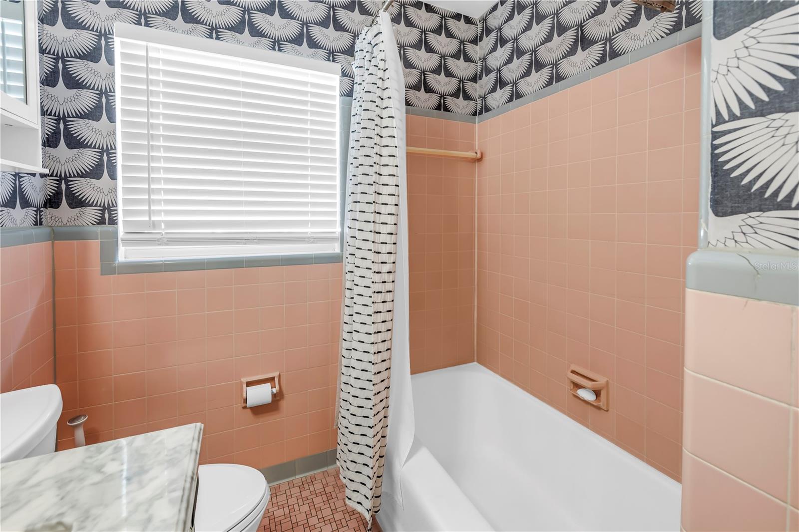 Image 17 of 29 For 2621 17th Avenue N