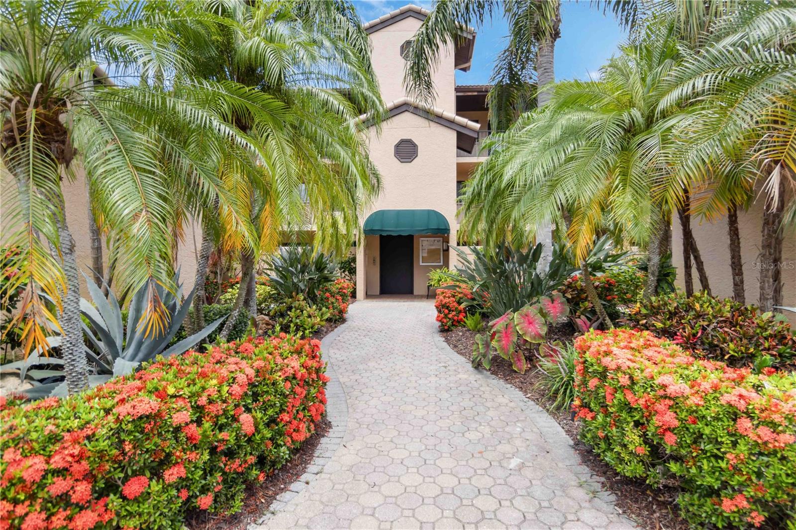 Image 4 of 41 For 5705 Ashton Way 5705