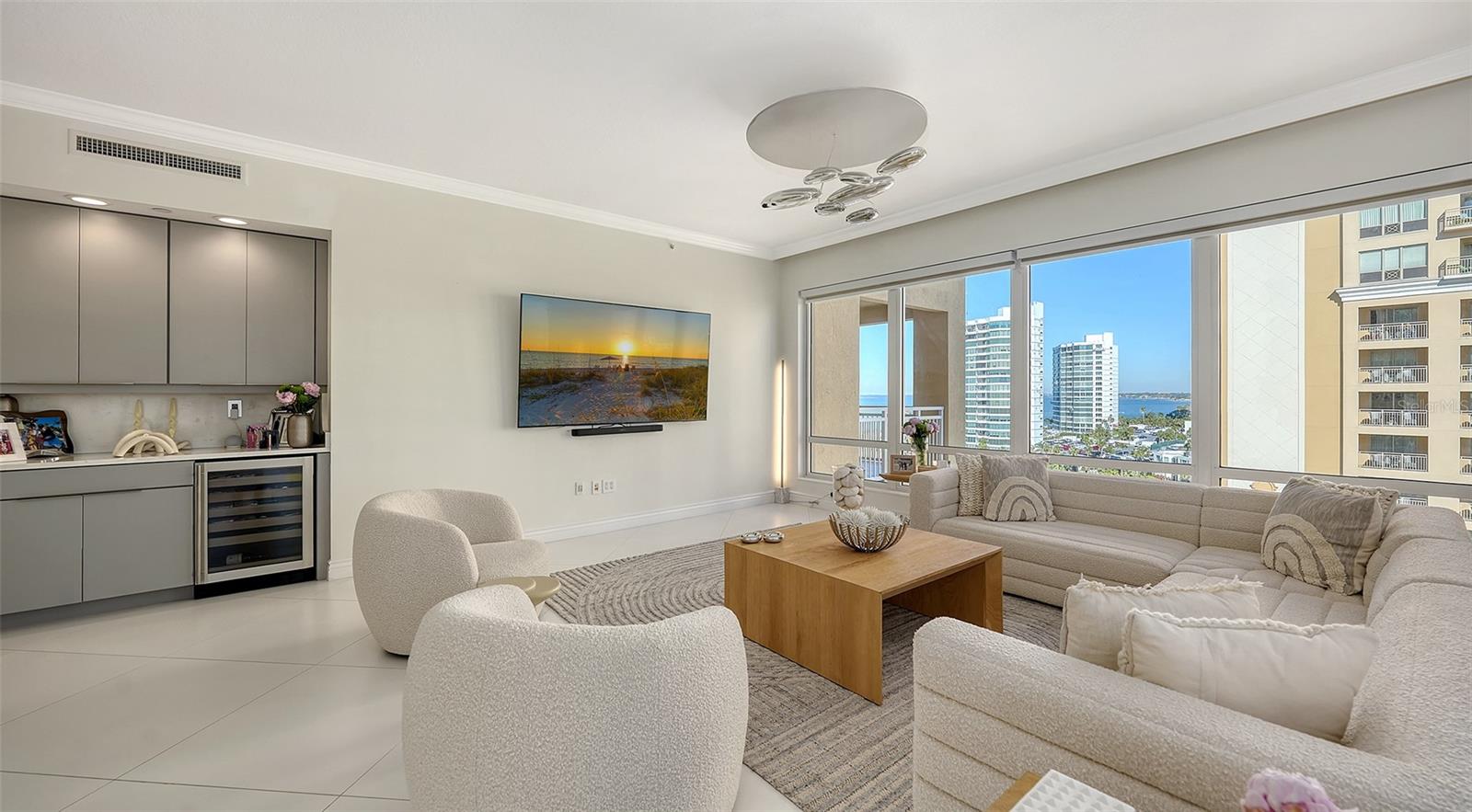 Image 10 of 67 For 35 Watergate Drive 806