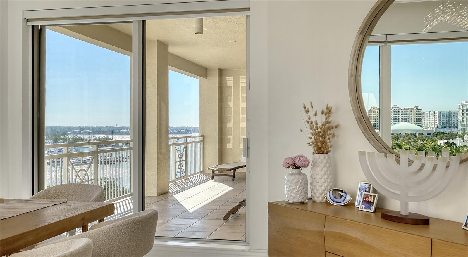 Image 35 of 67 For 35 Watergate Drive 806