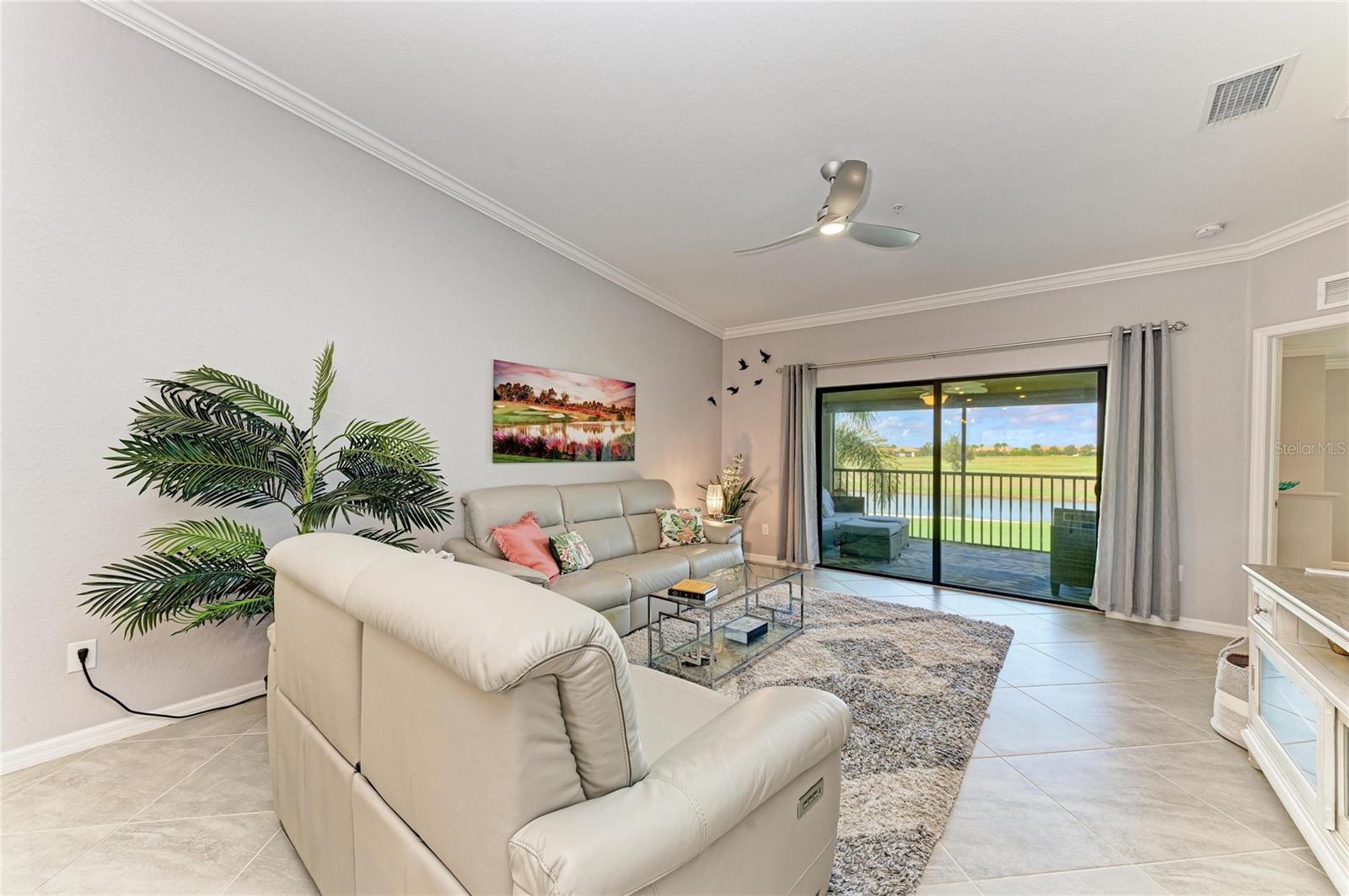 Image 19 of 73 For 5710 Palmer Circle 206