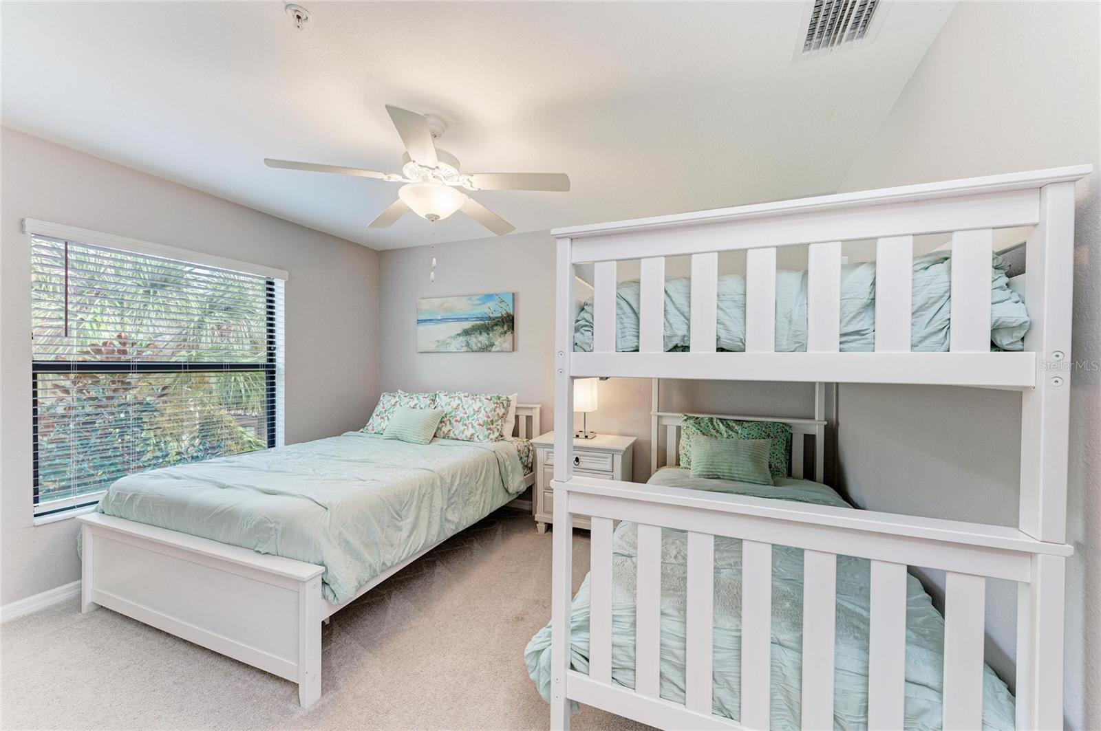 Image 31 of 73 For 5710 Palmer Circle 206