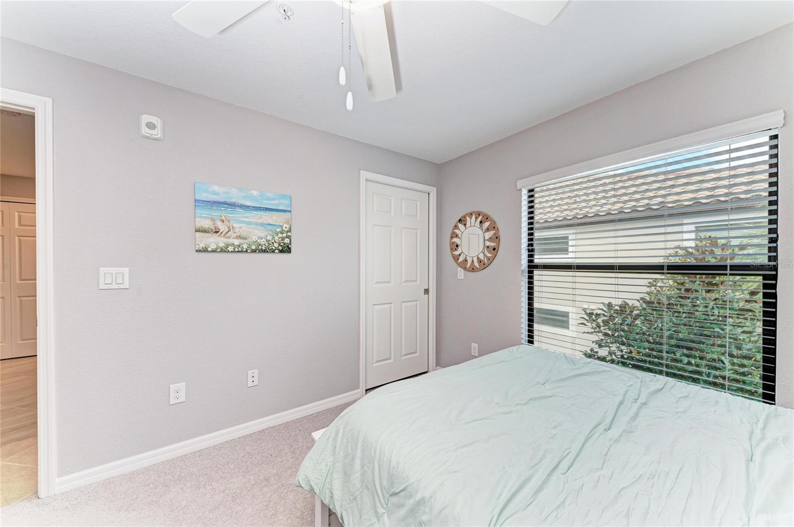 Image 33 of 73 For 5710 Palmer Circle 206