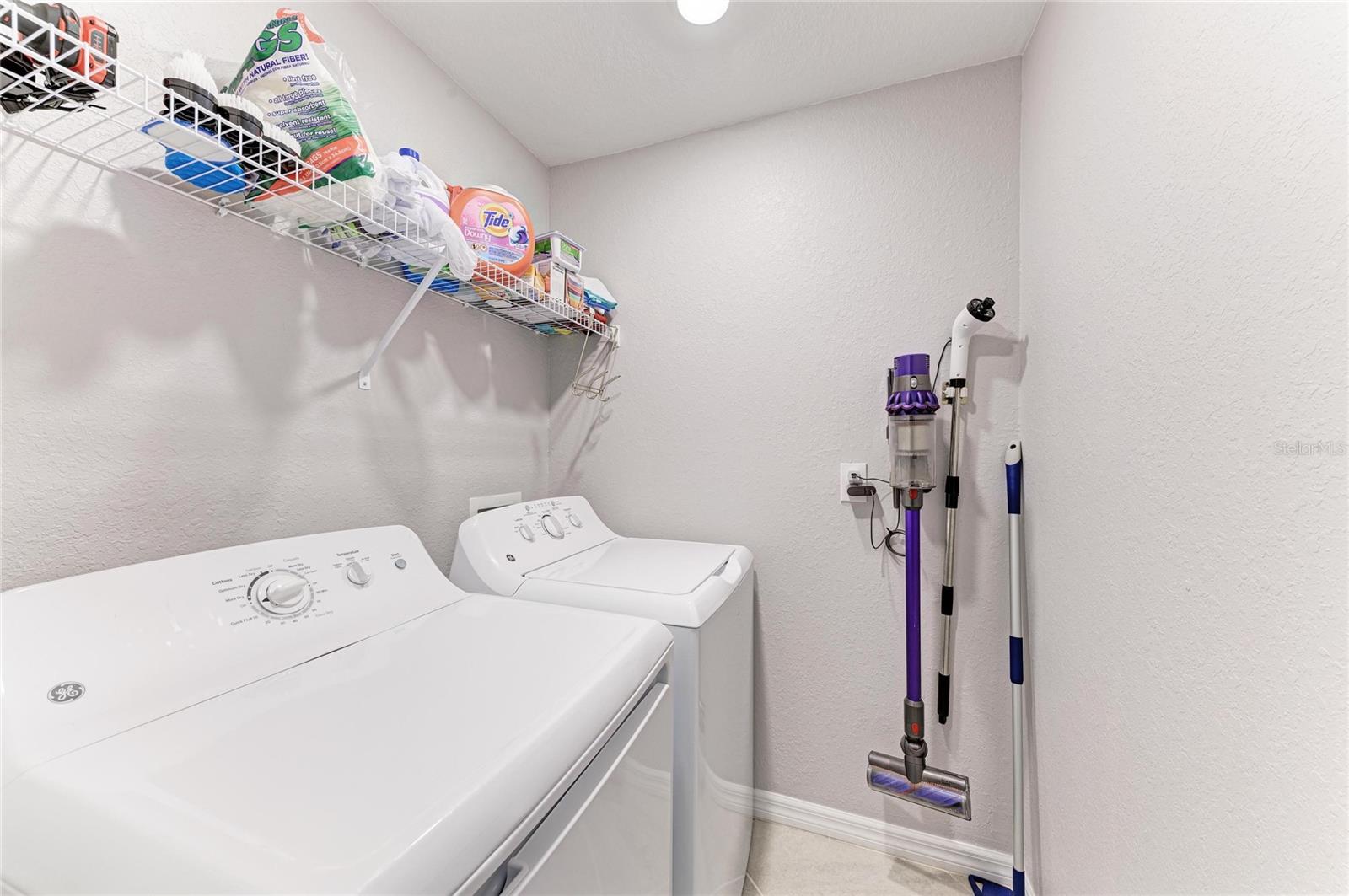 Image 34 of 73 For 5710 Palmer Circle 206