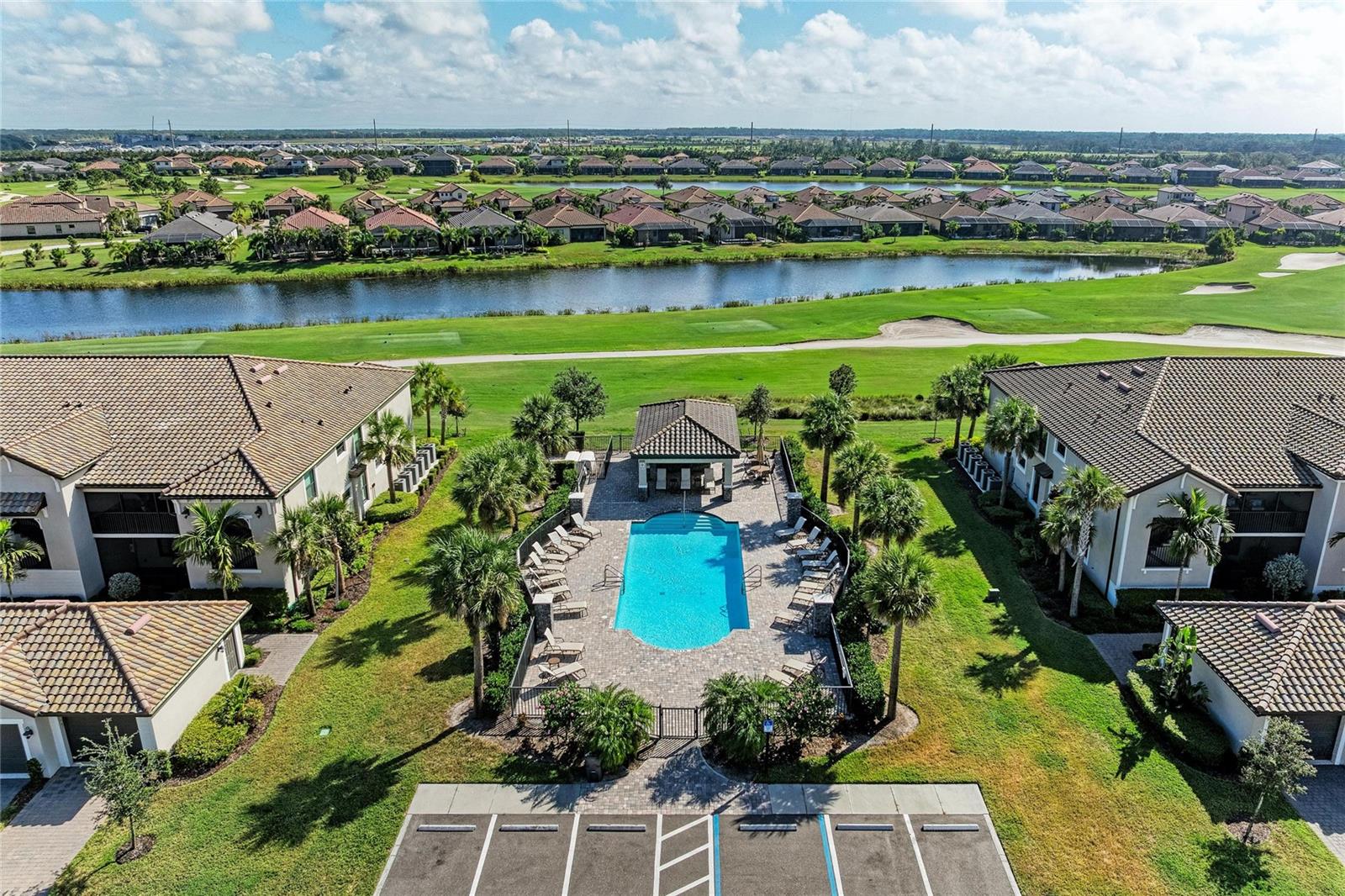 Image 42 of 73 For 5710 Palmer Circle 206