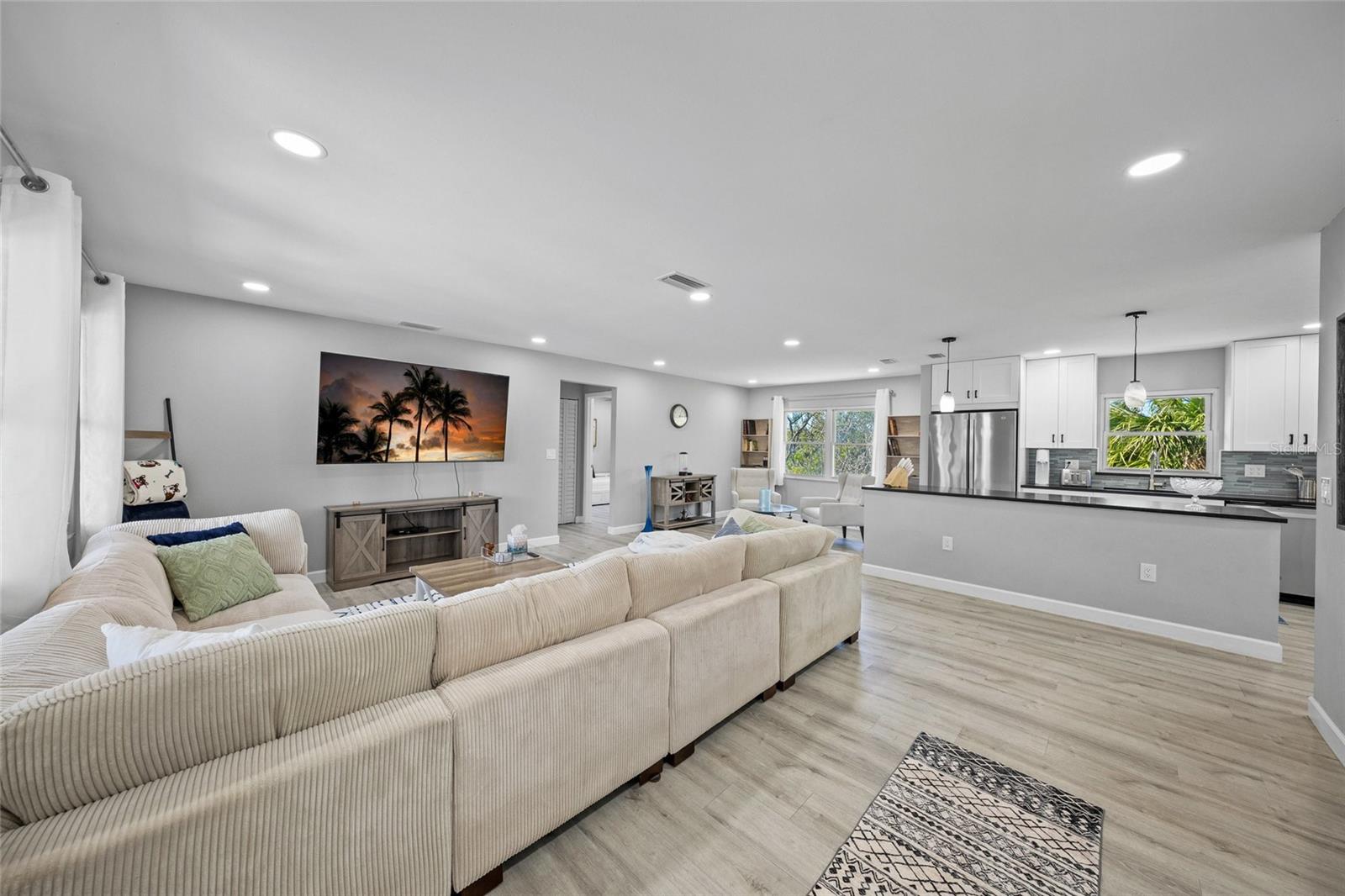 Image 6 of 20 For 691 Gulf Bay Road