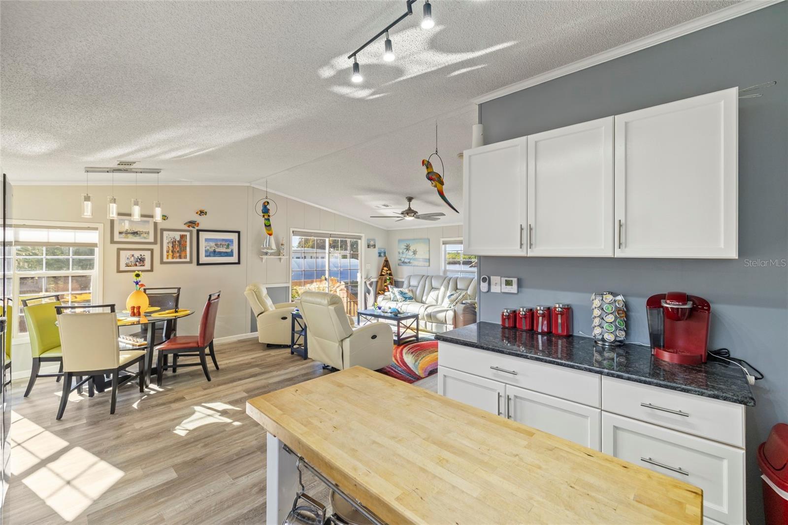 Image 18 of 38 For 3413 Bayside Parkway