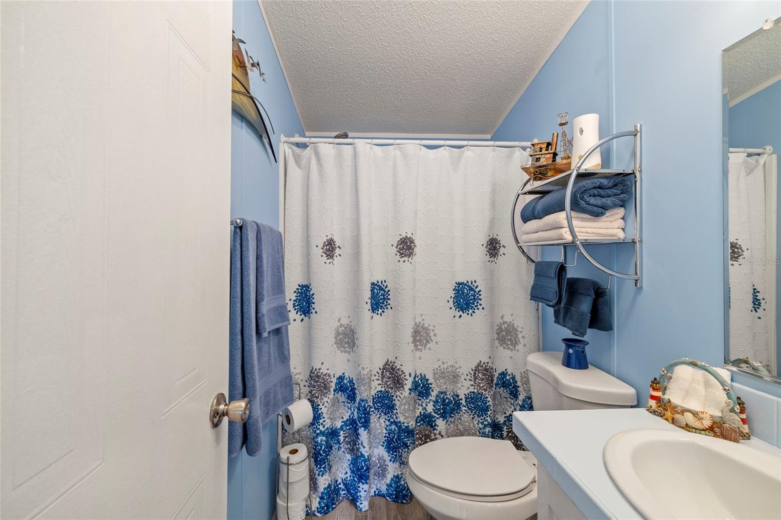 Image 24 of 38 For 3413 Bayside Parkway