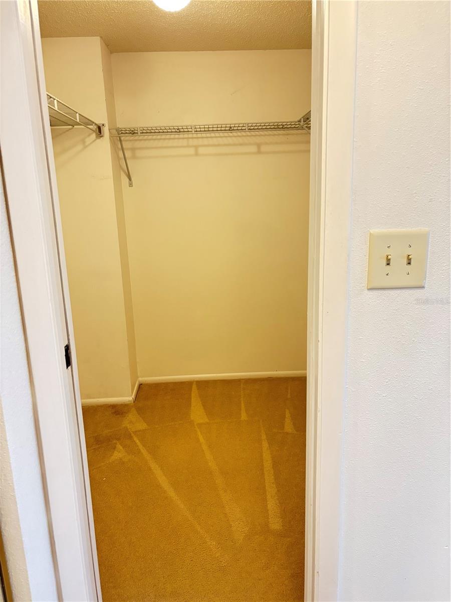 Image 14 of 27 For 7070 Fairway Bend Lane 174