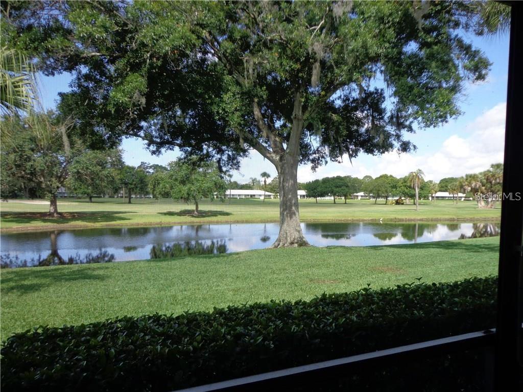 Image 24 of 27 For 7070 Fairway Bend Lane 174