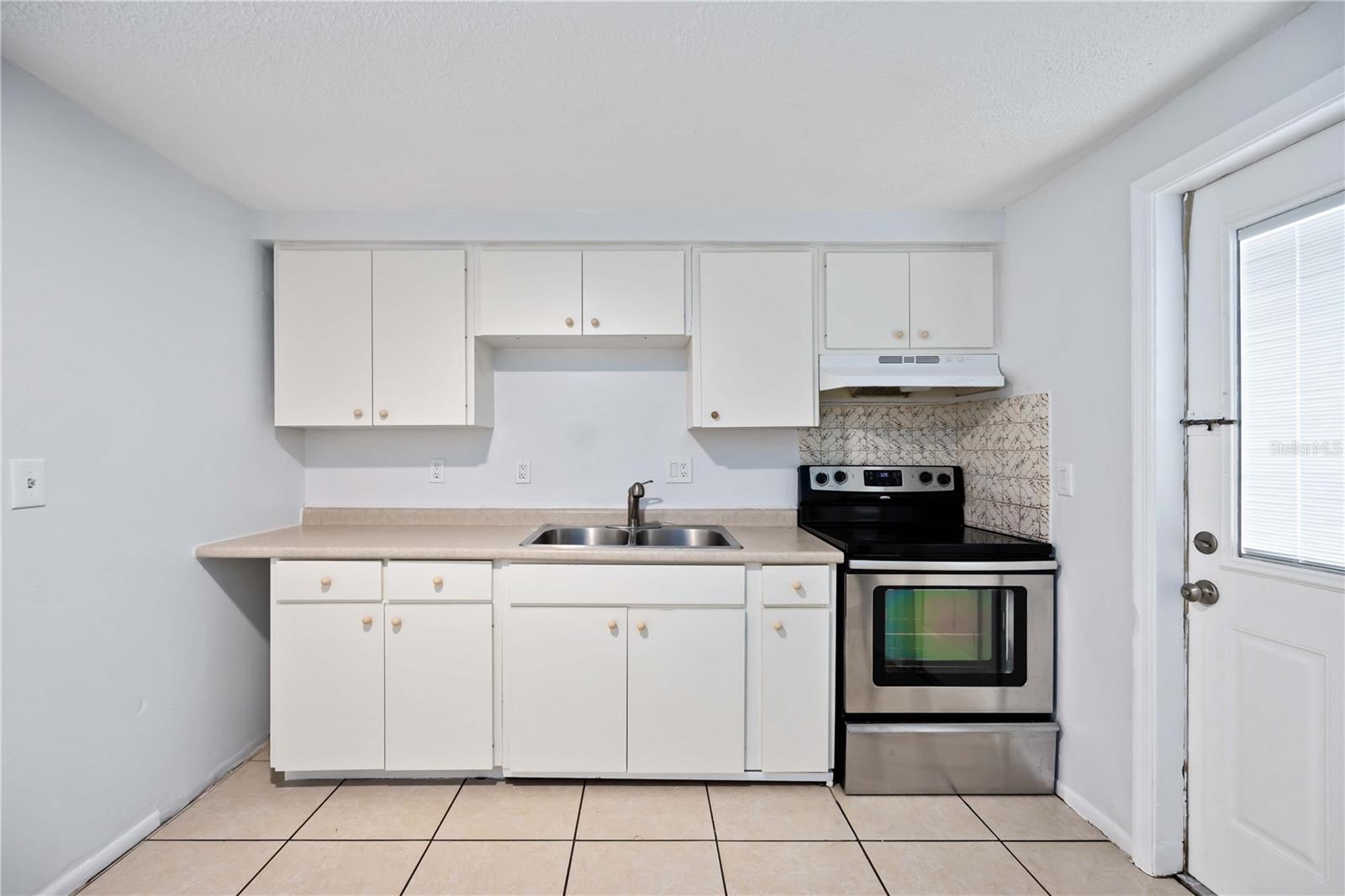 Image 10 of 32 For 408 60th Avenue Drive W