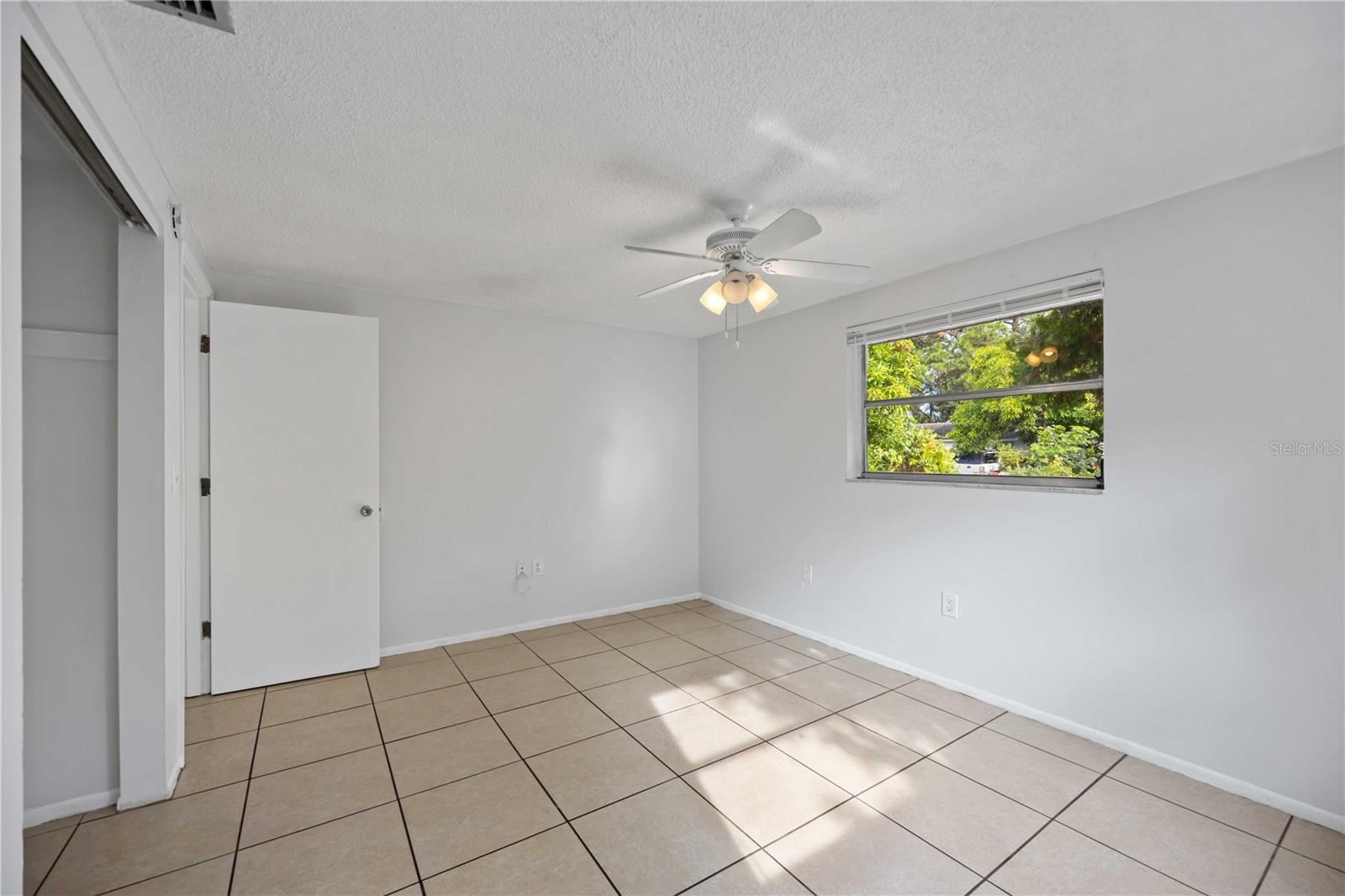 Image 13 of 32 For 408 60th Avenue Drive W