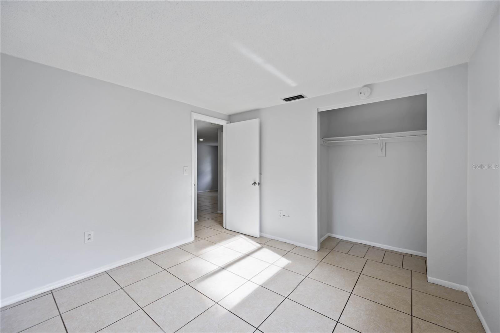 Image 19 of 32 For 408 60th Avenue Drive W