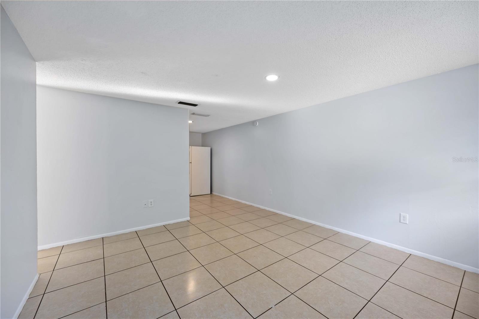 Image 4 of 32 For 408 60th Avenue Drive W